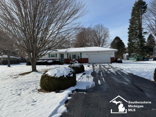 10935 Strasburg Road, Erie, MI — front exterior