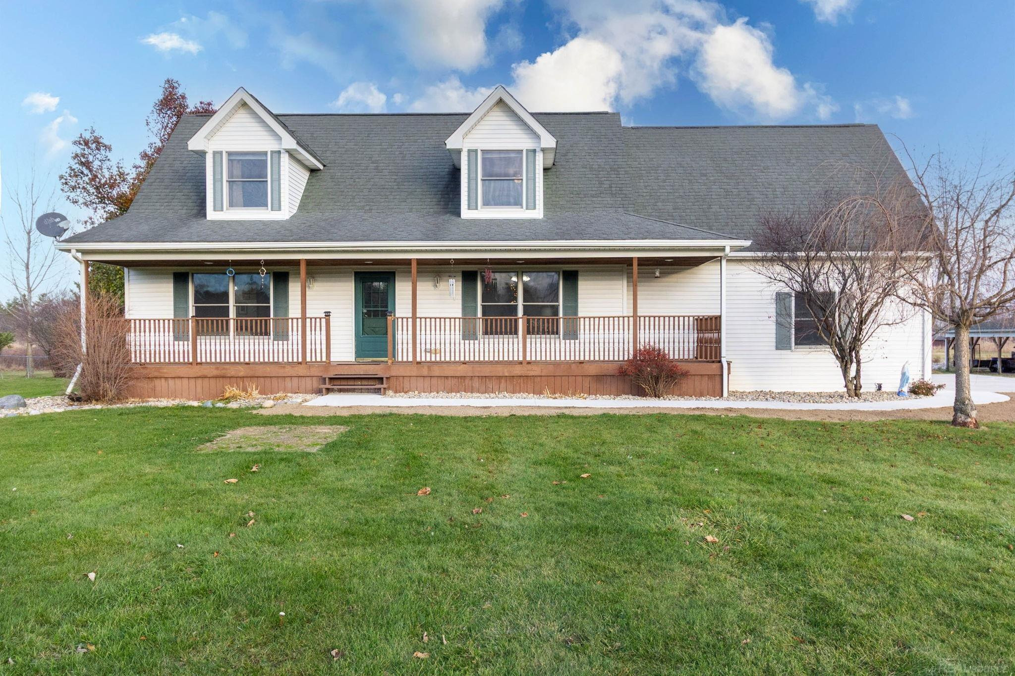 575 Stoddard Road, MI — front exterior