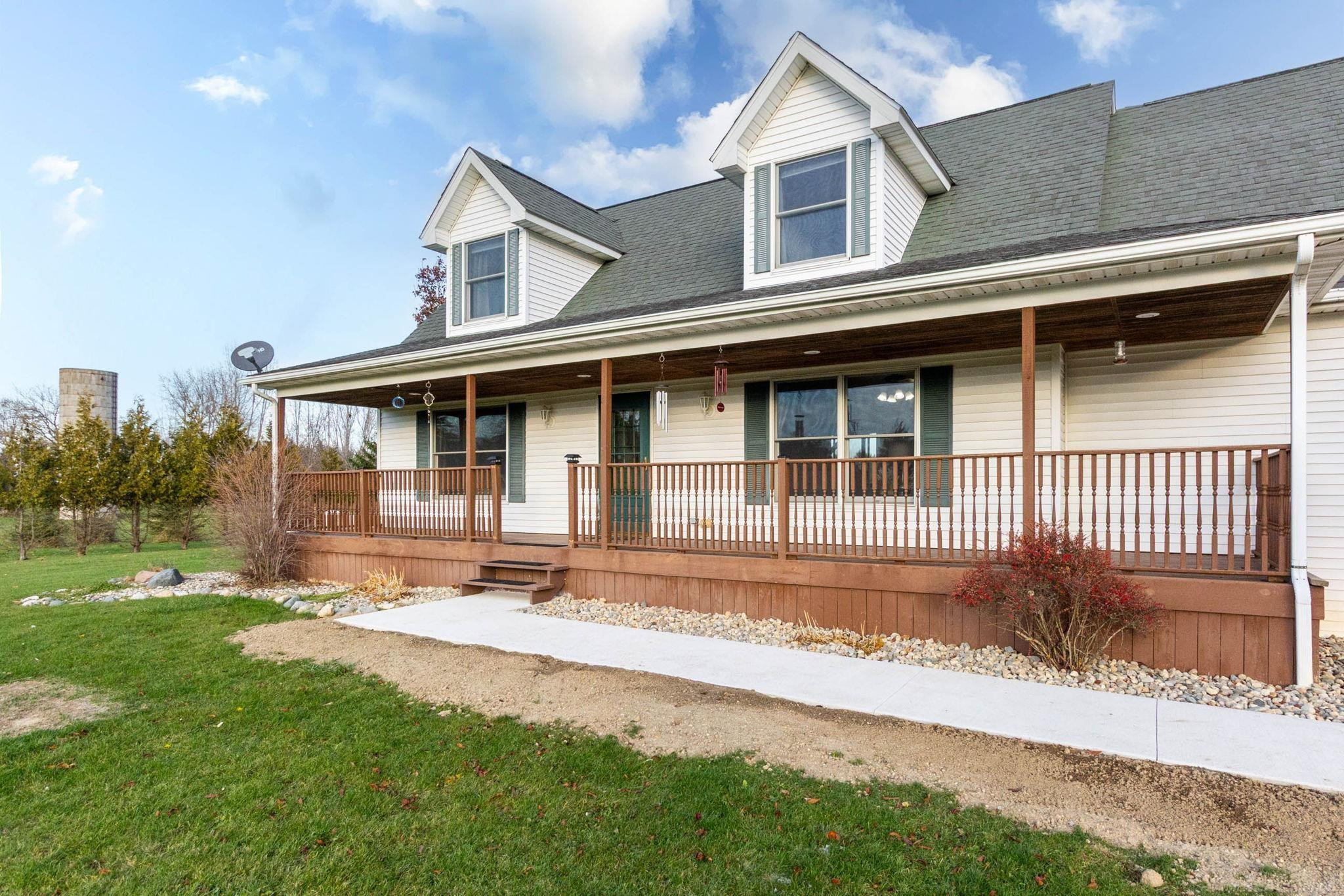 575 Stoddard Road, MI — Photo 3