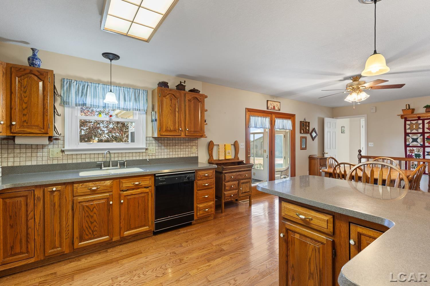 2251 N Waldron Drive, Pittsford, MI 49271 — Photo 15
