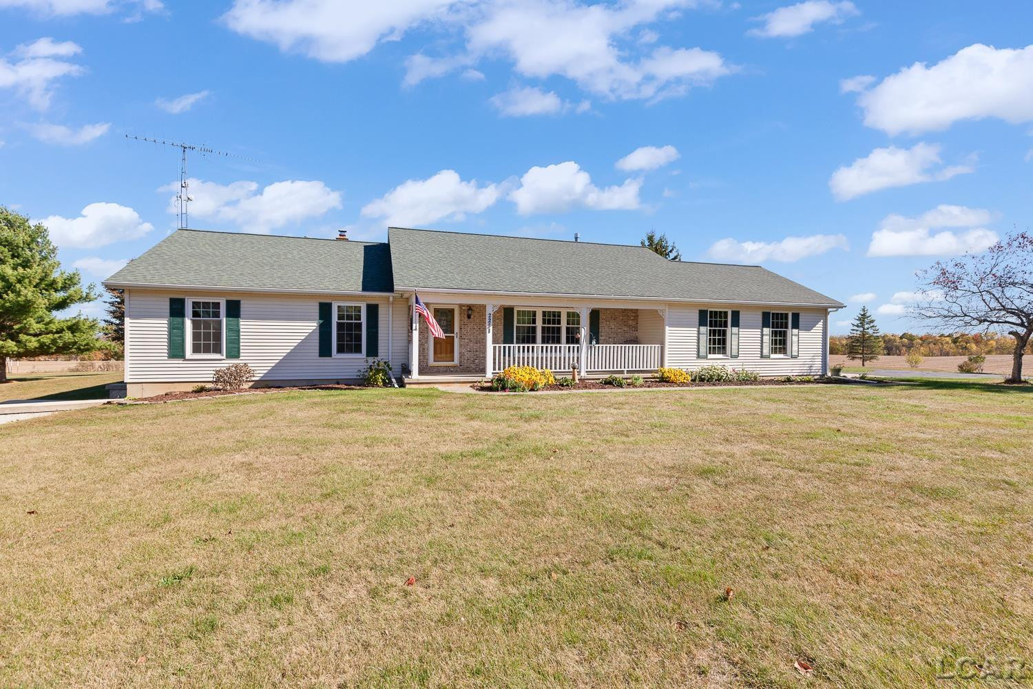 2251 N Waldron Drive, Pittsford, MI 49271 — Photo 46