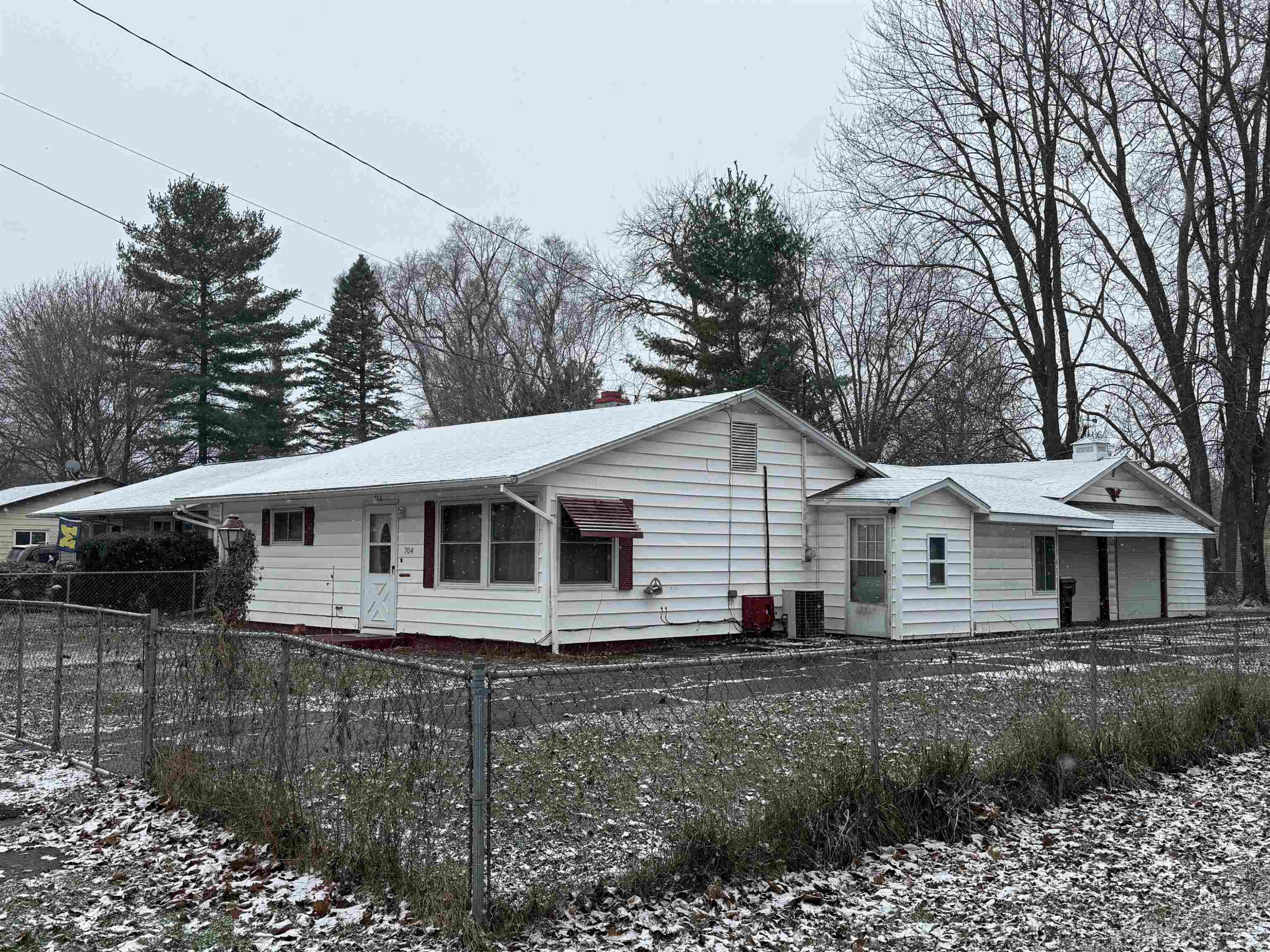 704 Isham Street, Owosso, MI 48867 — front exterior