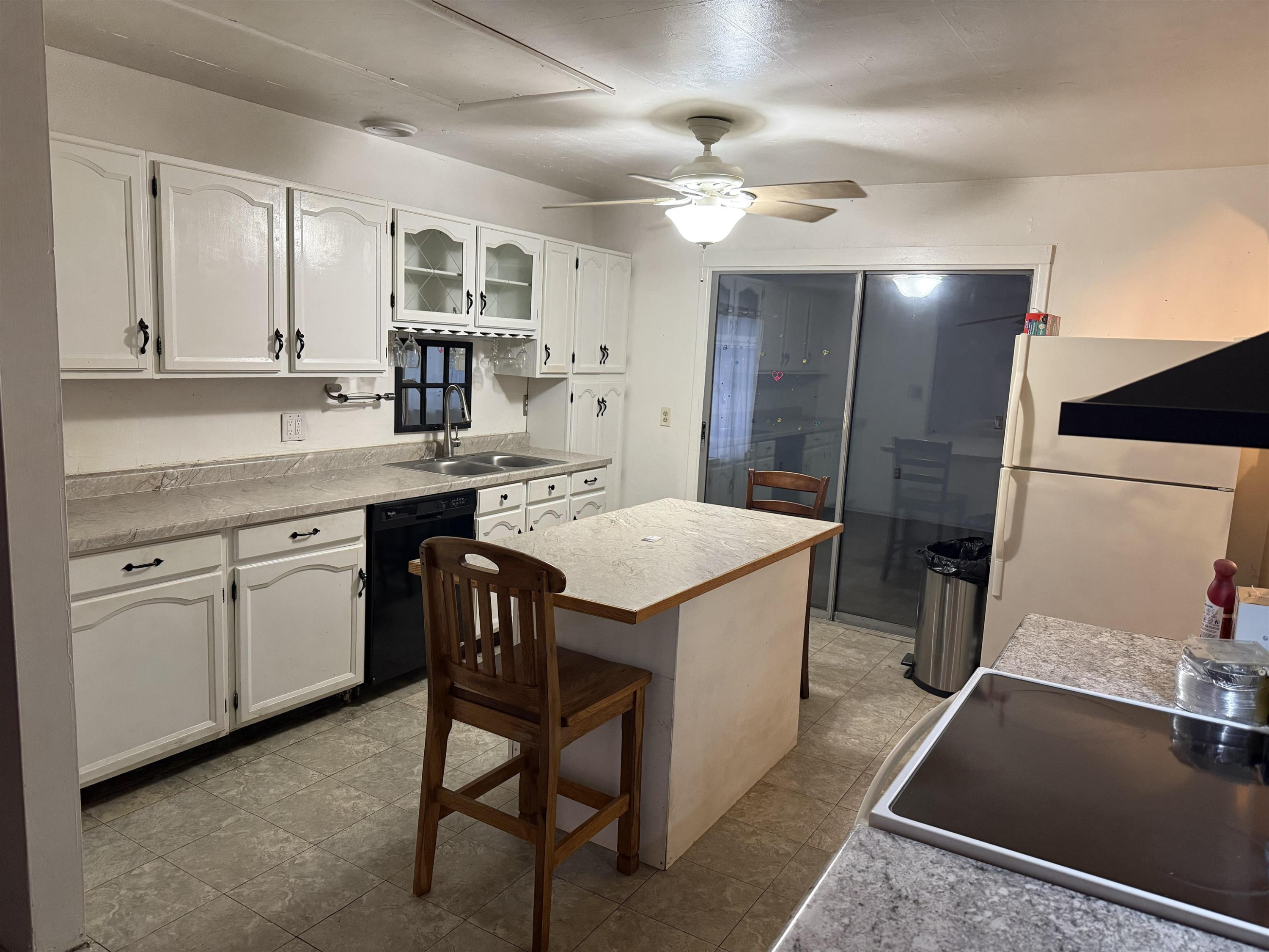 704 Isham Street, Owosso, MI 48867 — Photo 3