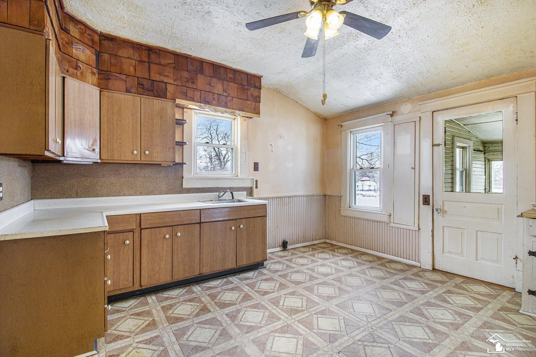279 Riley Street, Dundee, MI 48131 — Photo 7