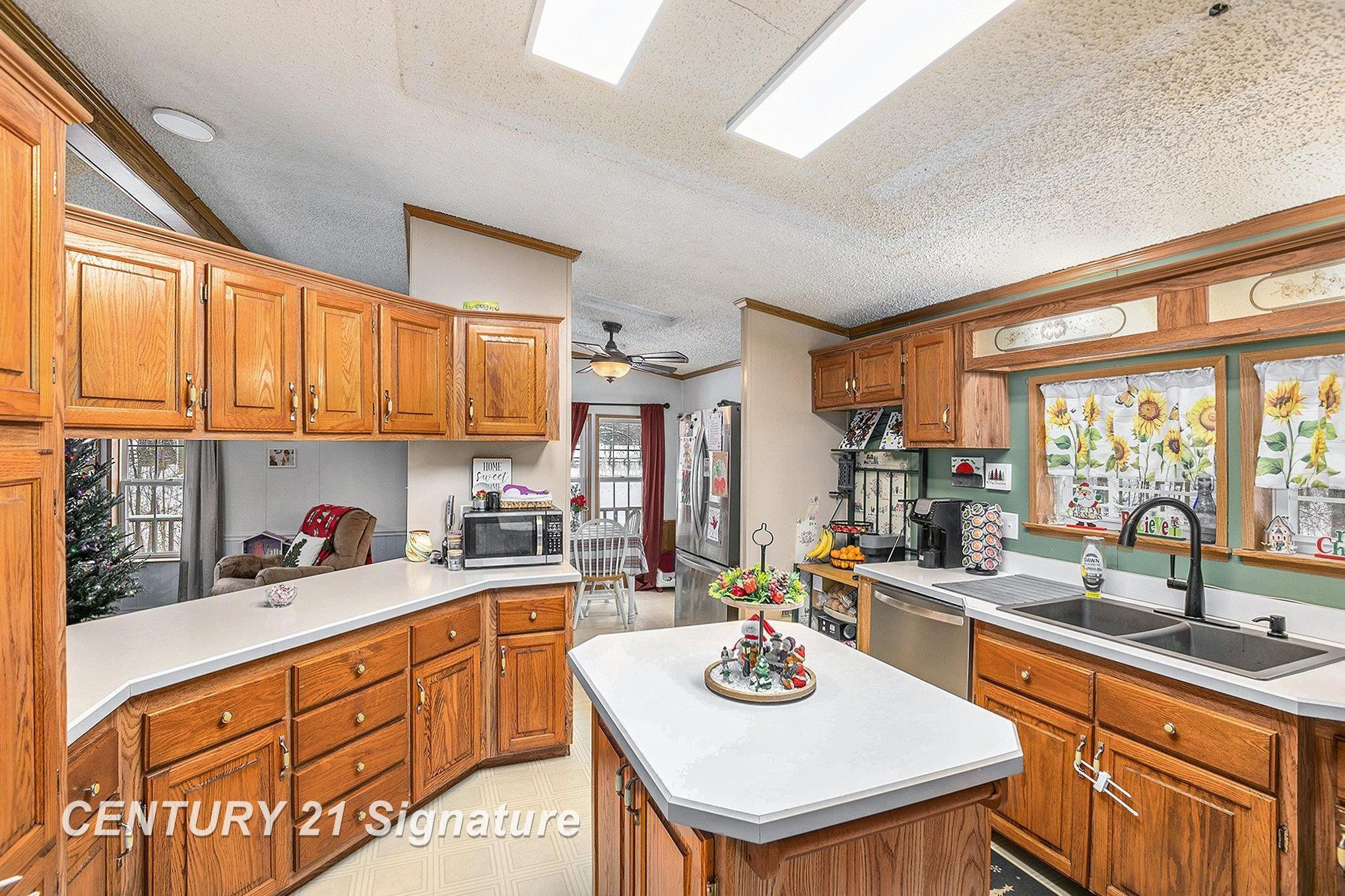 11401 Hibner Road, MI 48353 — Photo 9