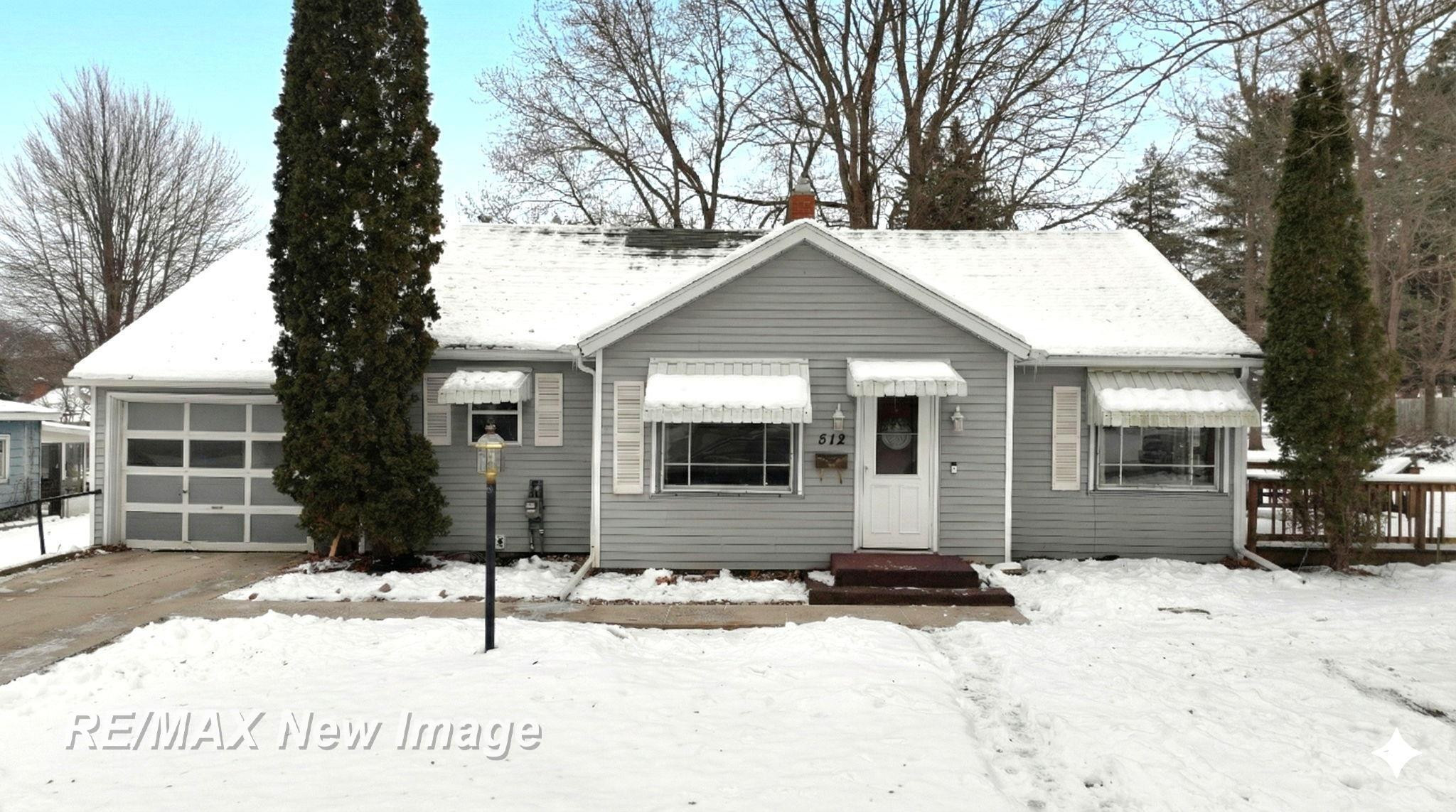 512 Eden Street, Saint Louis, MI 48880 — front exterior
