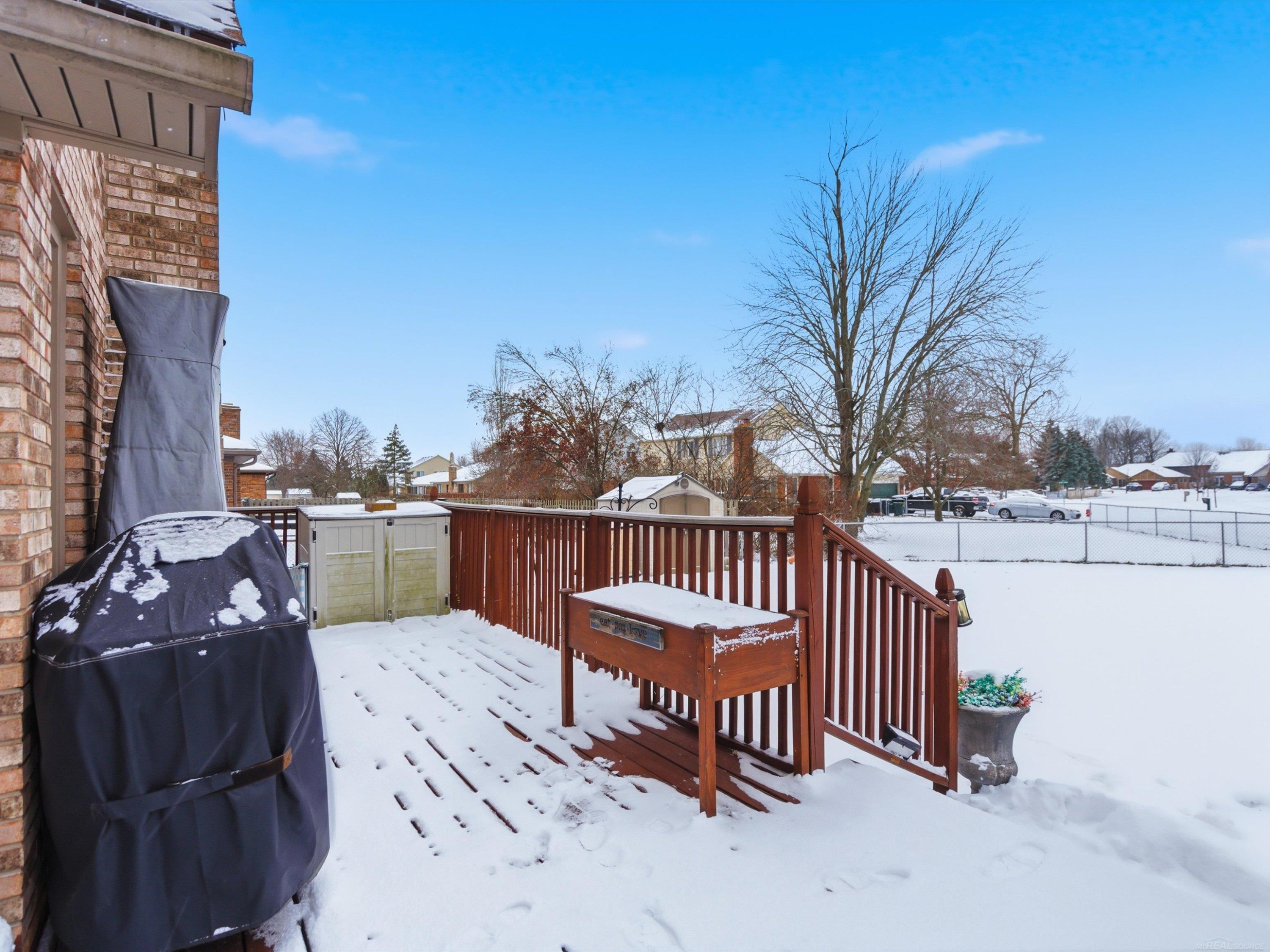 40393 FORDWICH Drive, Sterling, MI 48310 — Photo 41