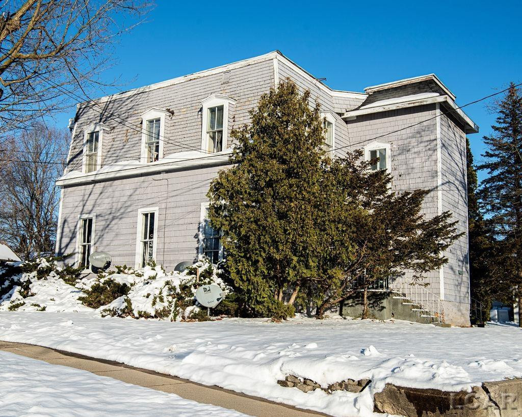 324 Railroad Street, Hudson, MI 49247 — Photo 2