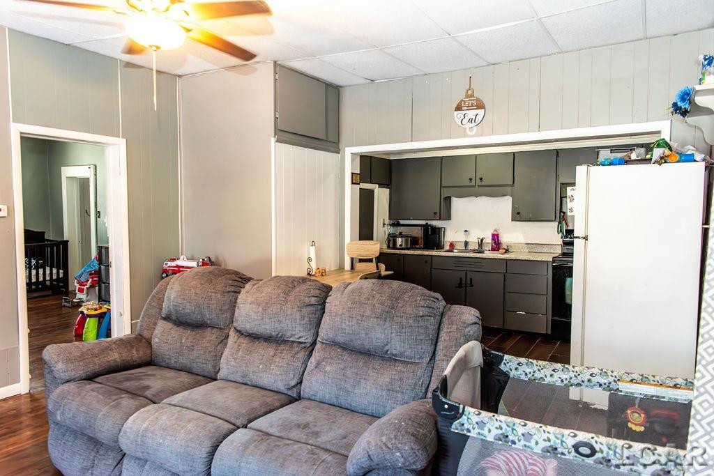 324 Railroad Street, Hudson, MI 49247 — Photo 25