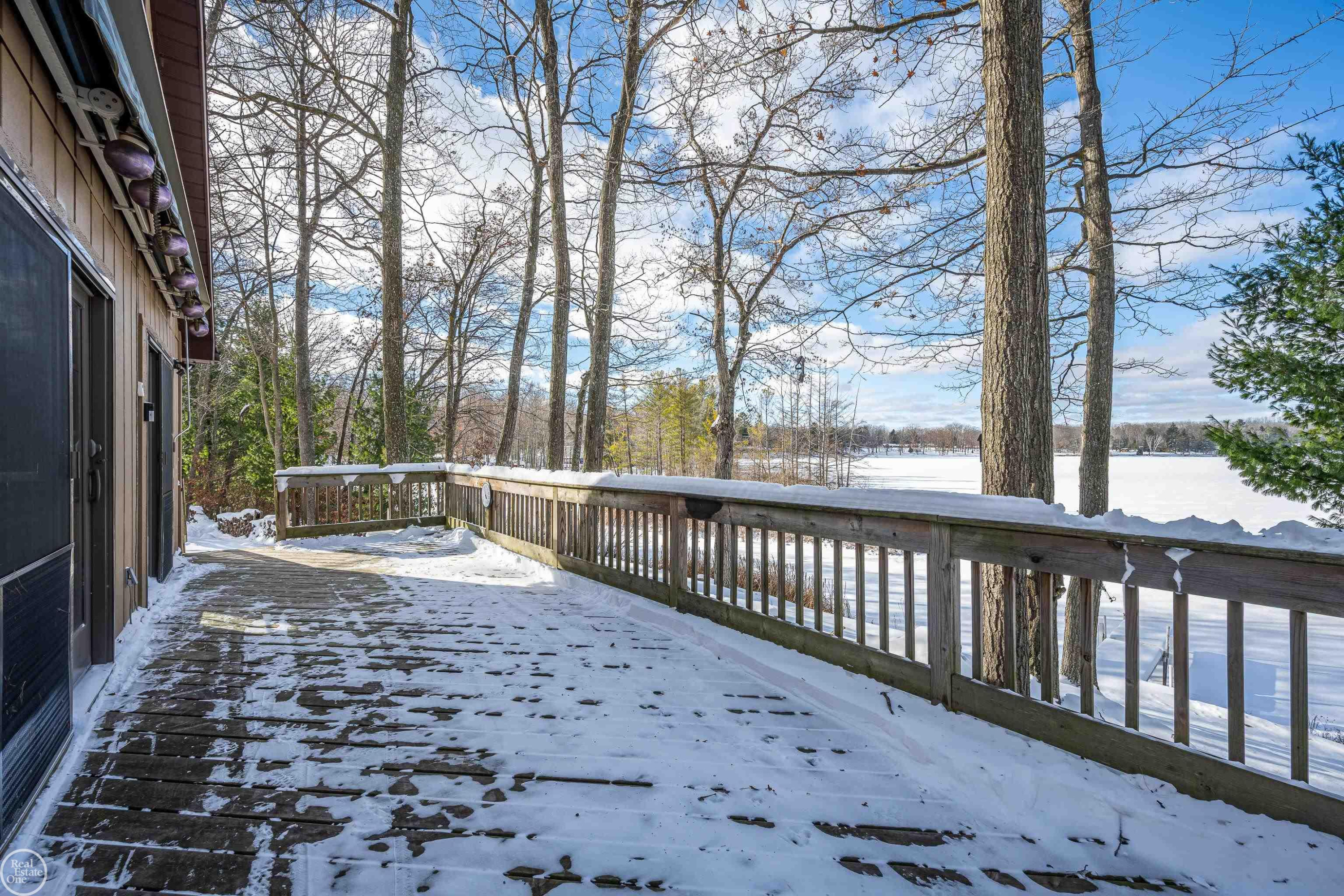 5503 Andrew Street, Harrison, MI 48625 — Photo 38