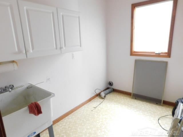 48515 Hidden Oaks Lane, Shelby, MI 48317 — Photo 11