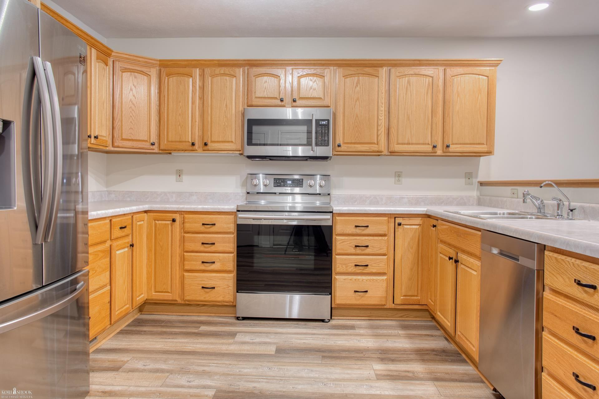 914 Chipman Lane, Owosso, MI 48867 — Photo 4