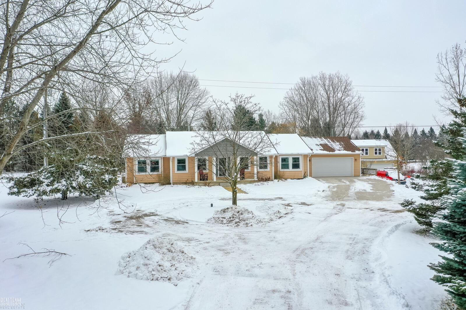 4869 Bishop Road, Dryden, MI 48428 — front exterior