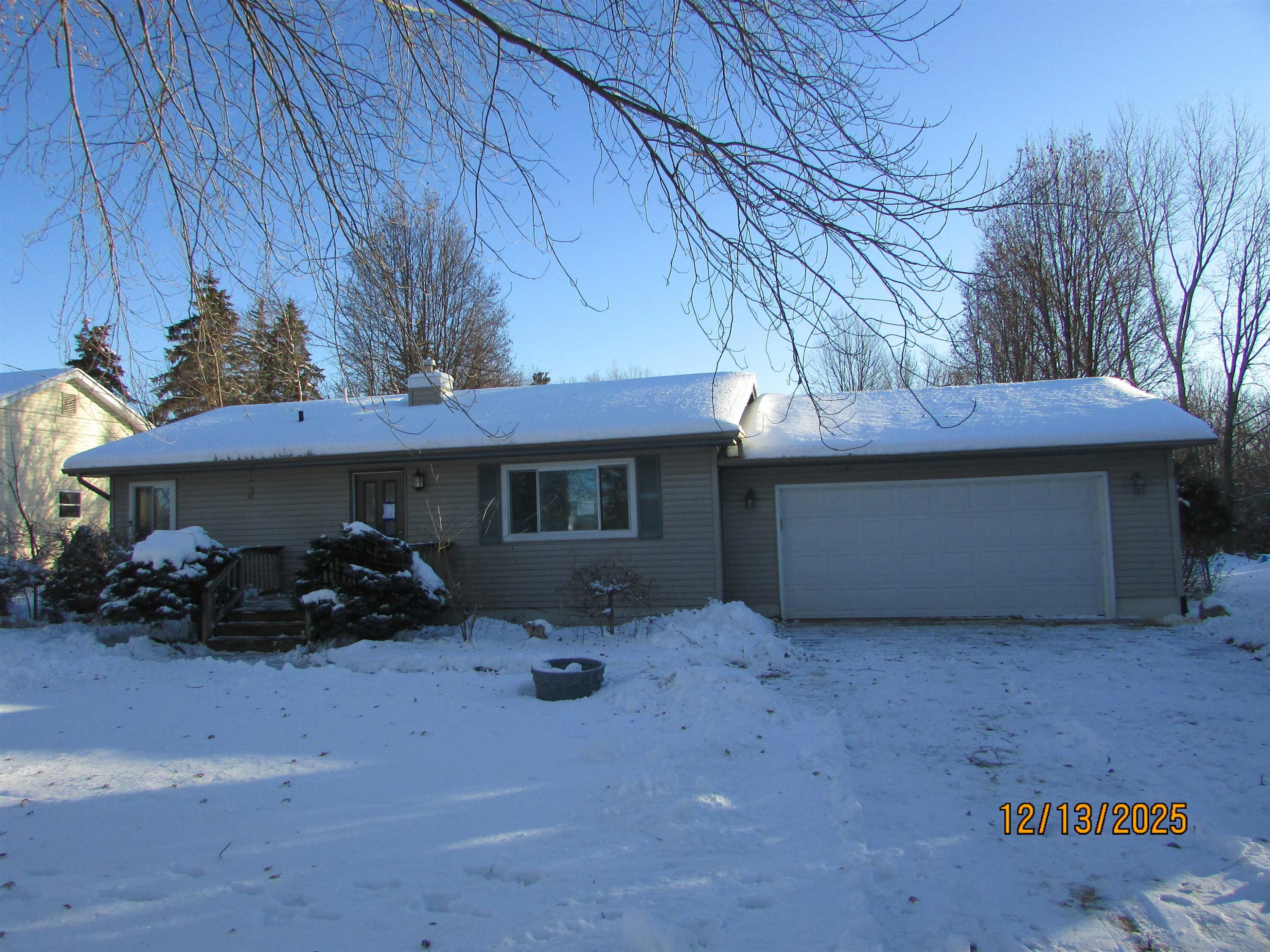 10088 SONORA Drive, Linden, MI 48430 — front exterior
