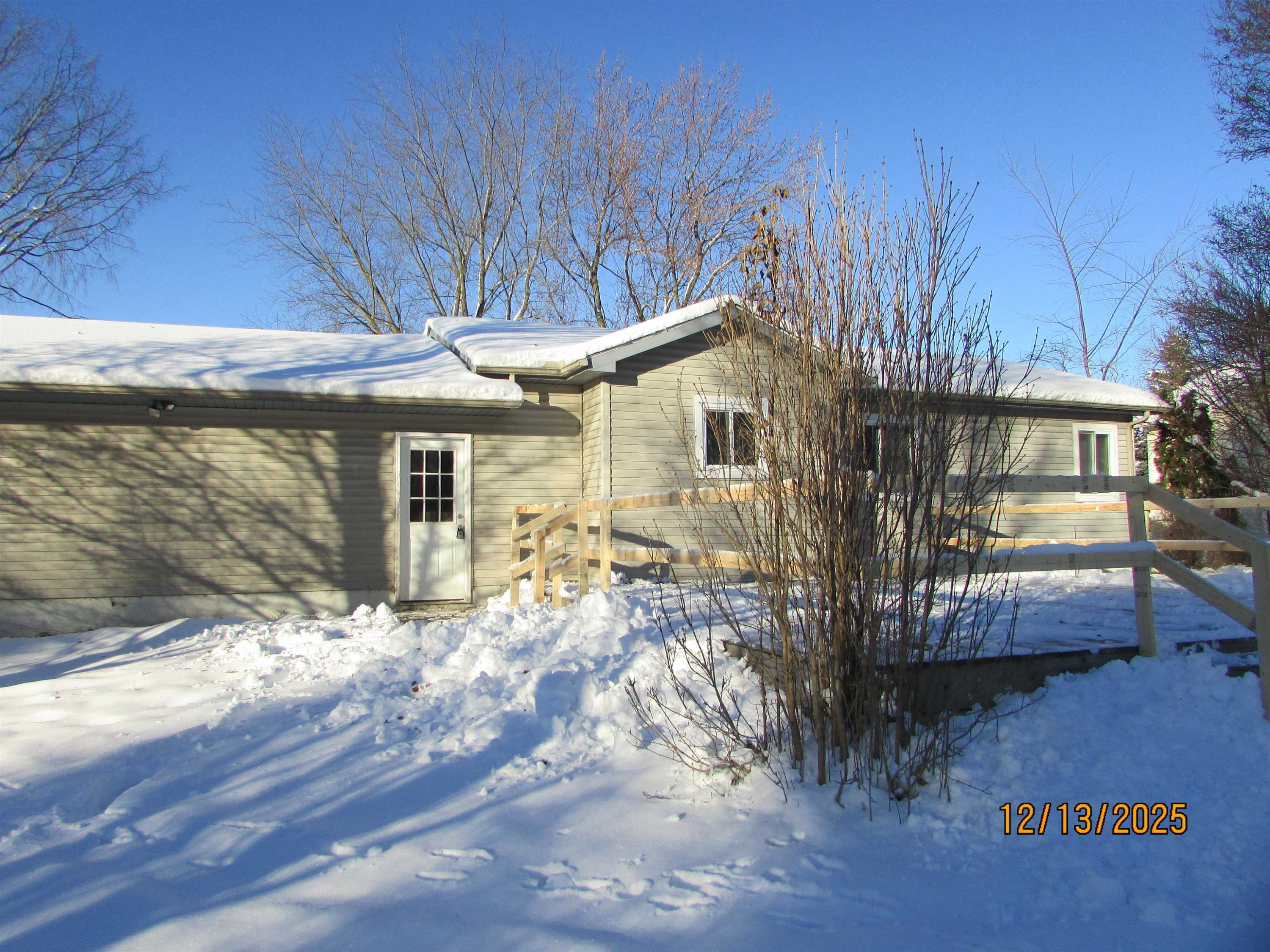 10088 SONORA Drive, Linden, MI 48430 — Photo 5