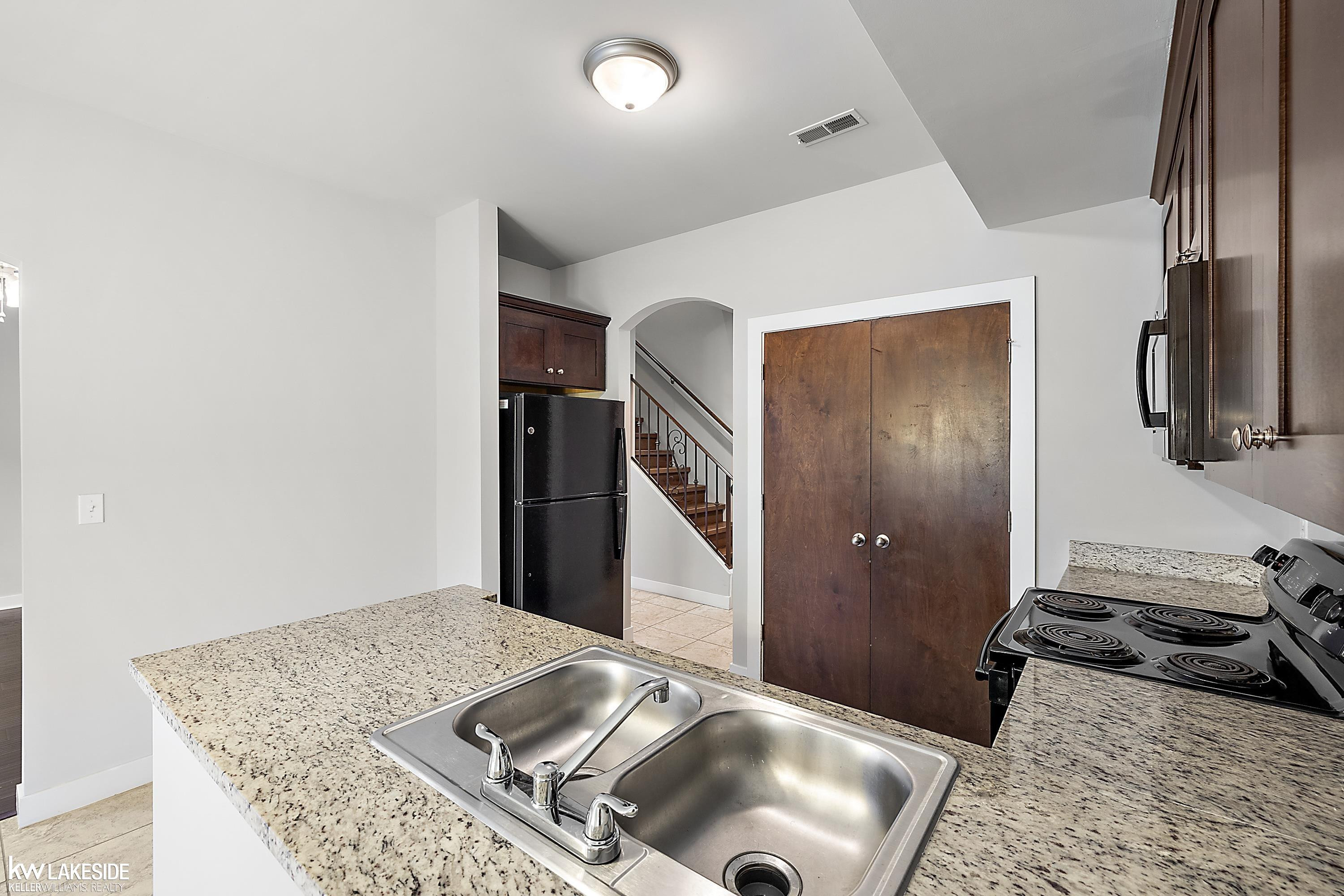 6227 Windemere Lane, Utica, MI 48316 — Photo 20