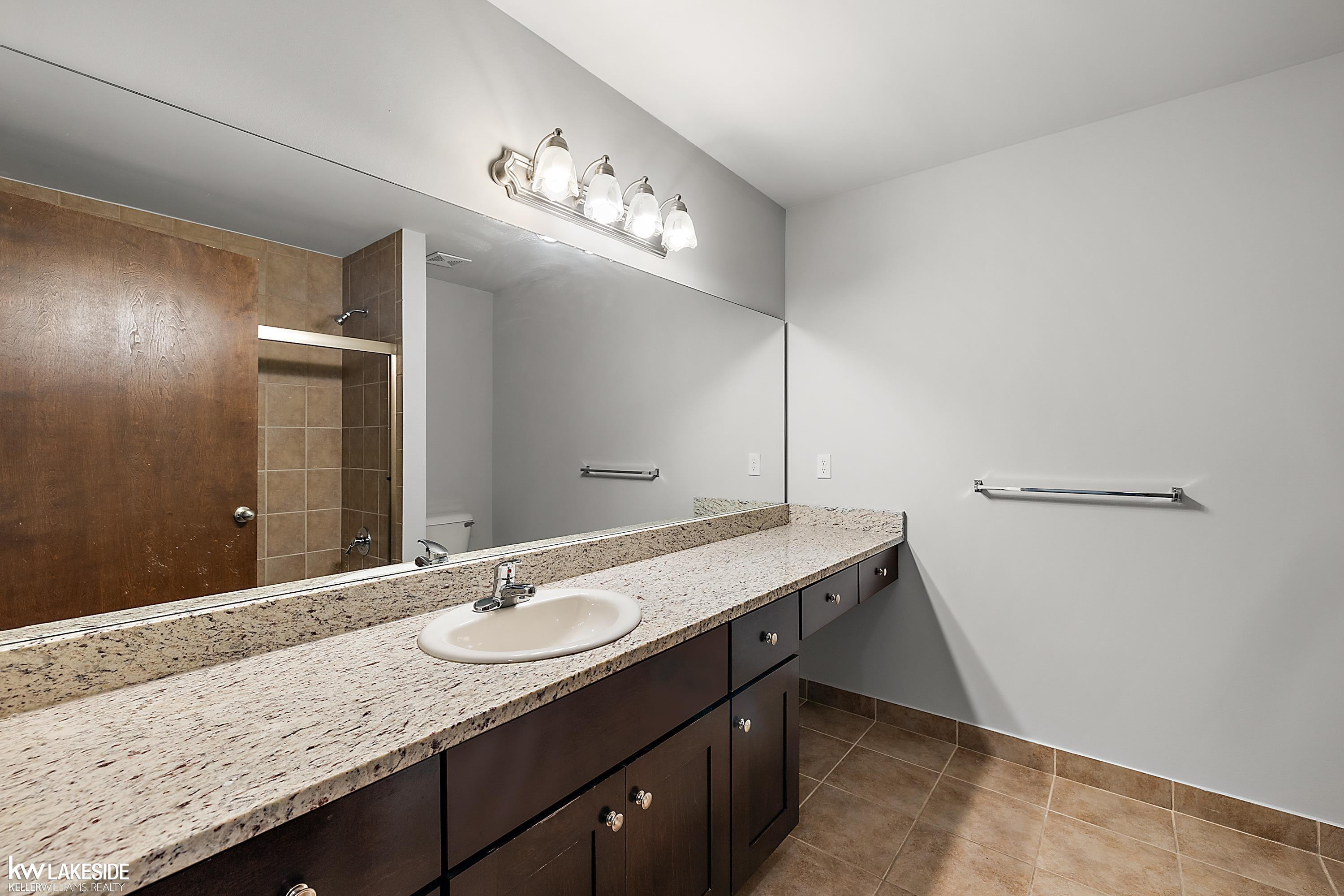 6227 Windemere Lane, Utica, MI 48316 — Photo 36
