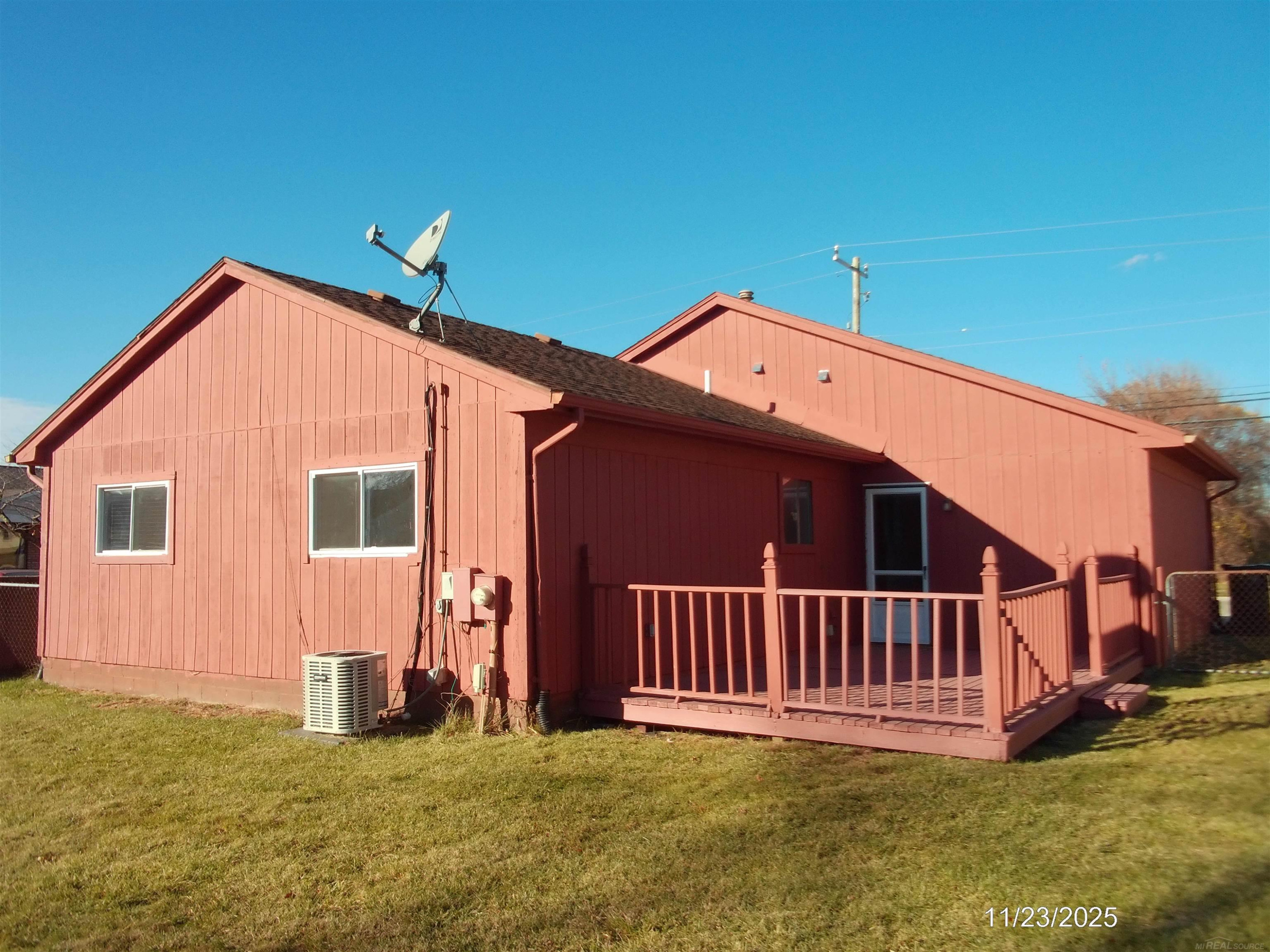 16682 Eastland Street, Roseville, MI, 48066