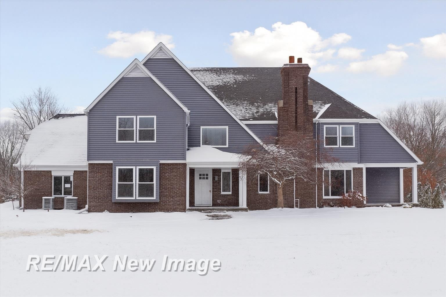 60 Golfview Drive, Saginaw, MI 48638 — front exterior