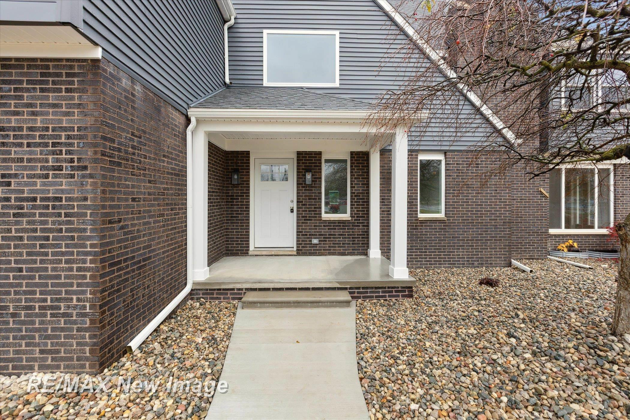 60 Golfview Drive, Saginaw, MI 48638 — Photo 7