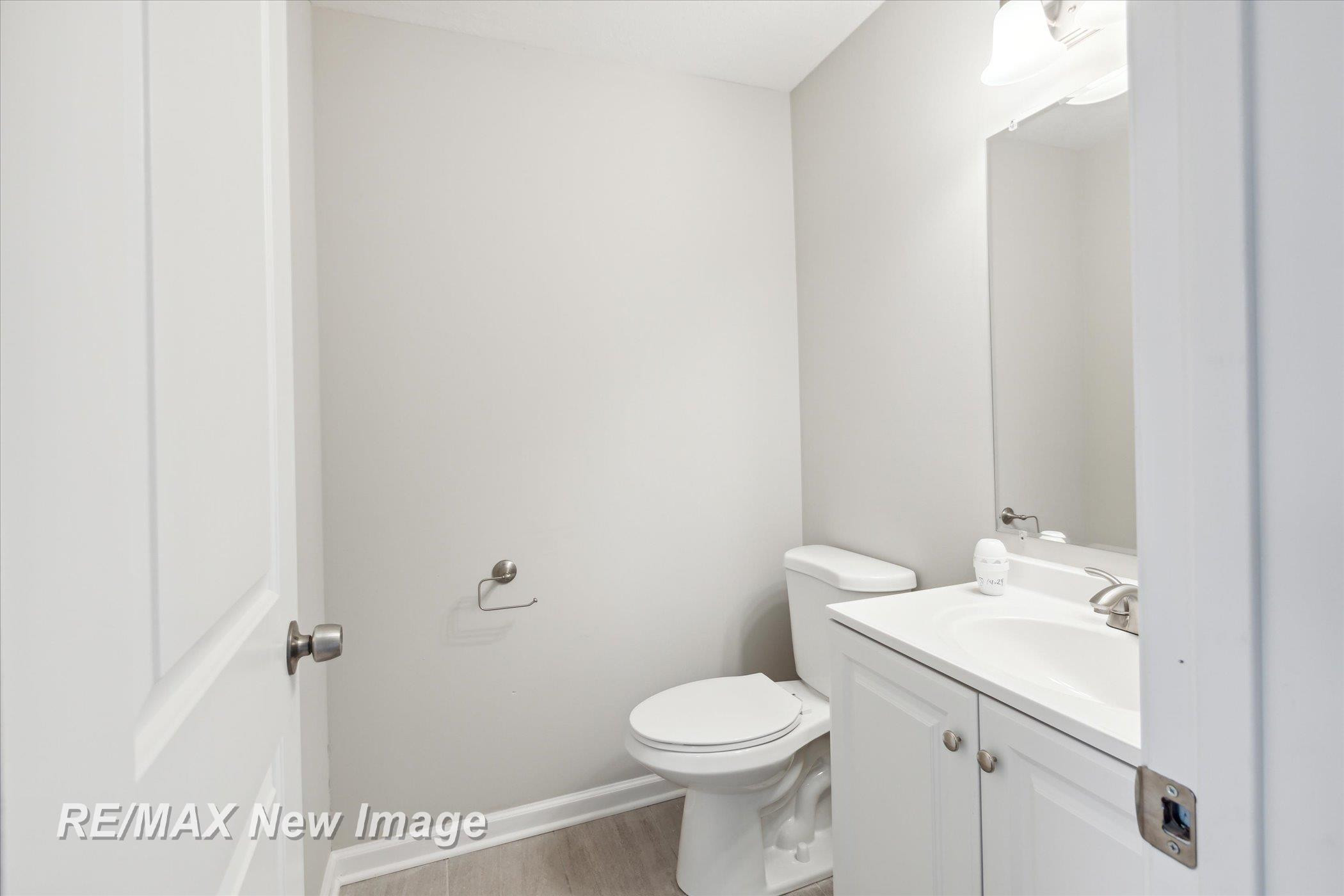 60 Golfview Drive, Saginaw, MI 48638 — Photo 35