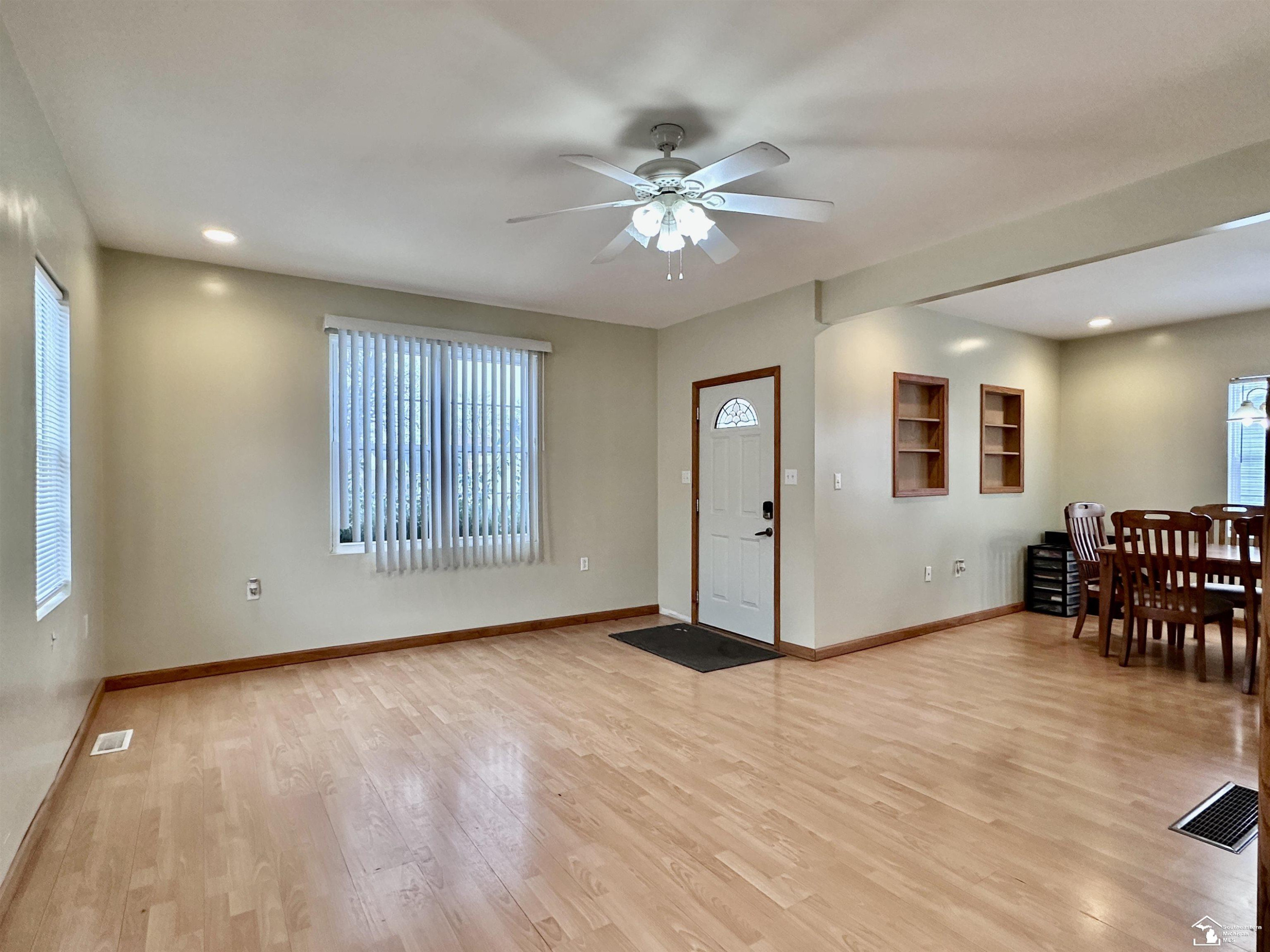 37 W Chestnut Street, Petersburg, MI 49270 — Photo 5