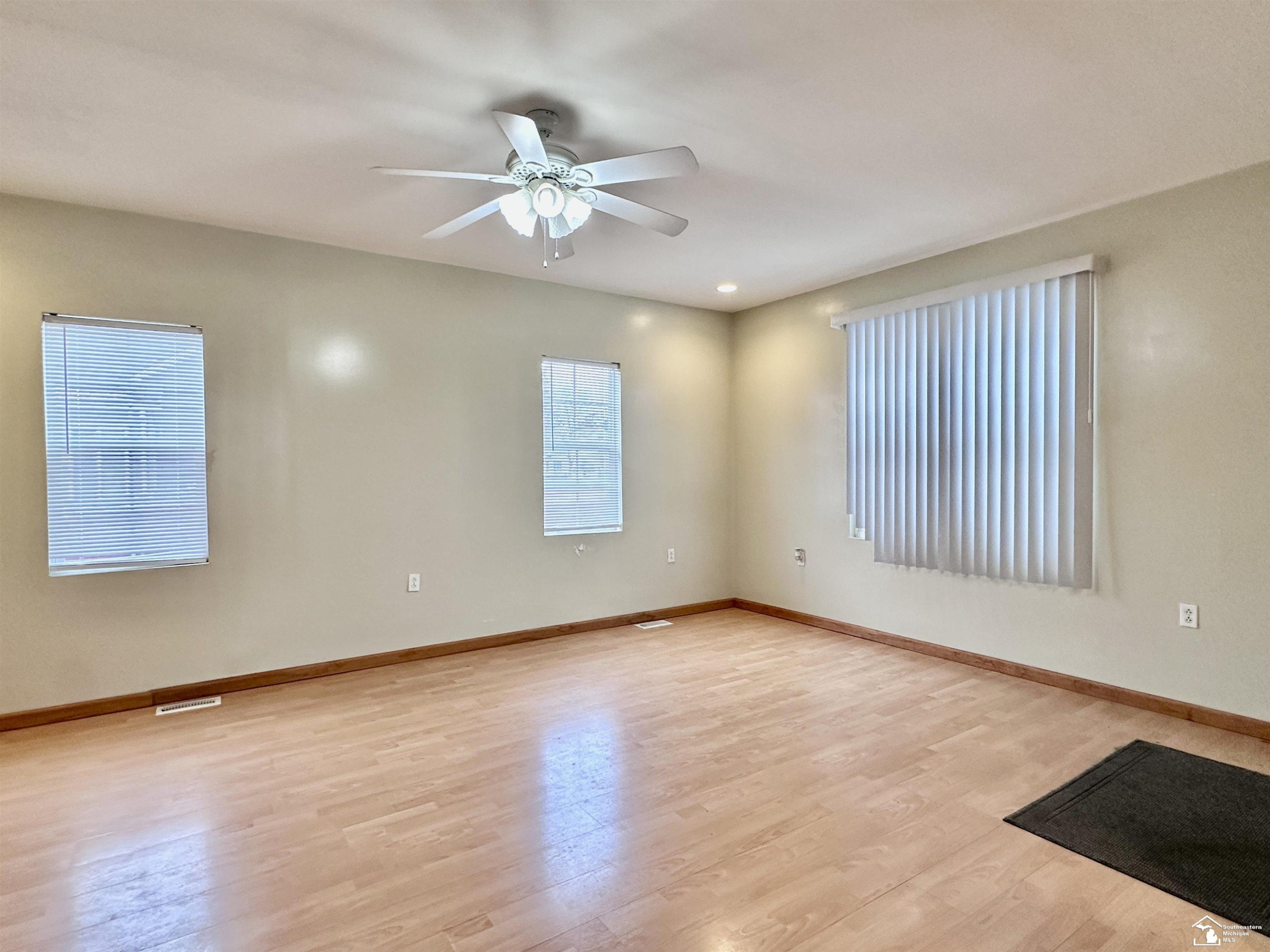 37 W Chestnut Street, Petersburg, MI 49270 — Photo 6