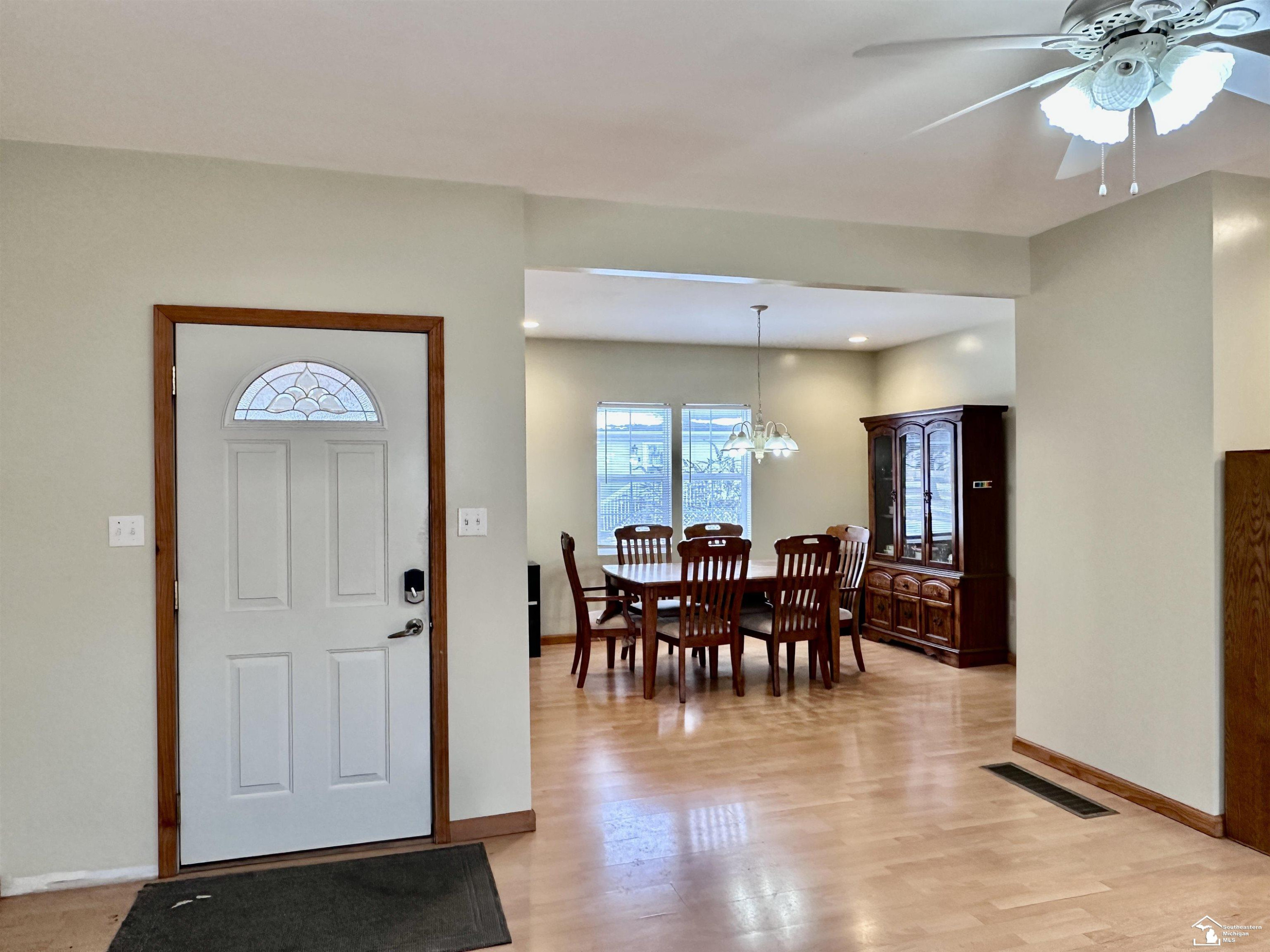37 W Chestnut Street, Petersburg, MI 49270 — Photo 8