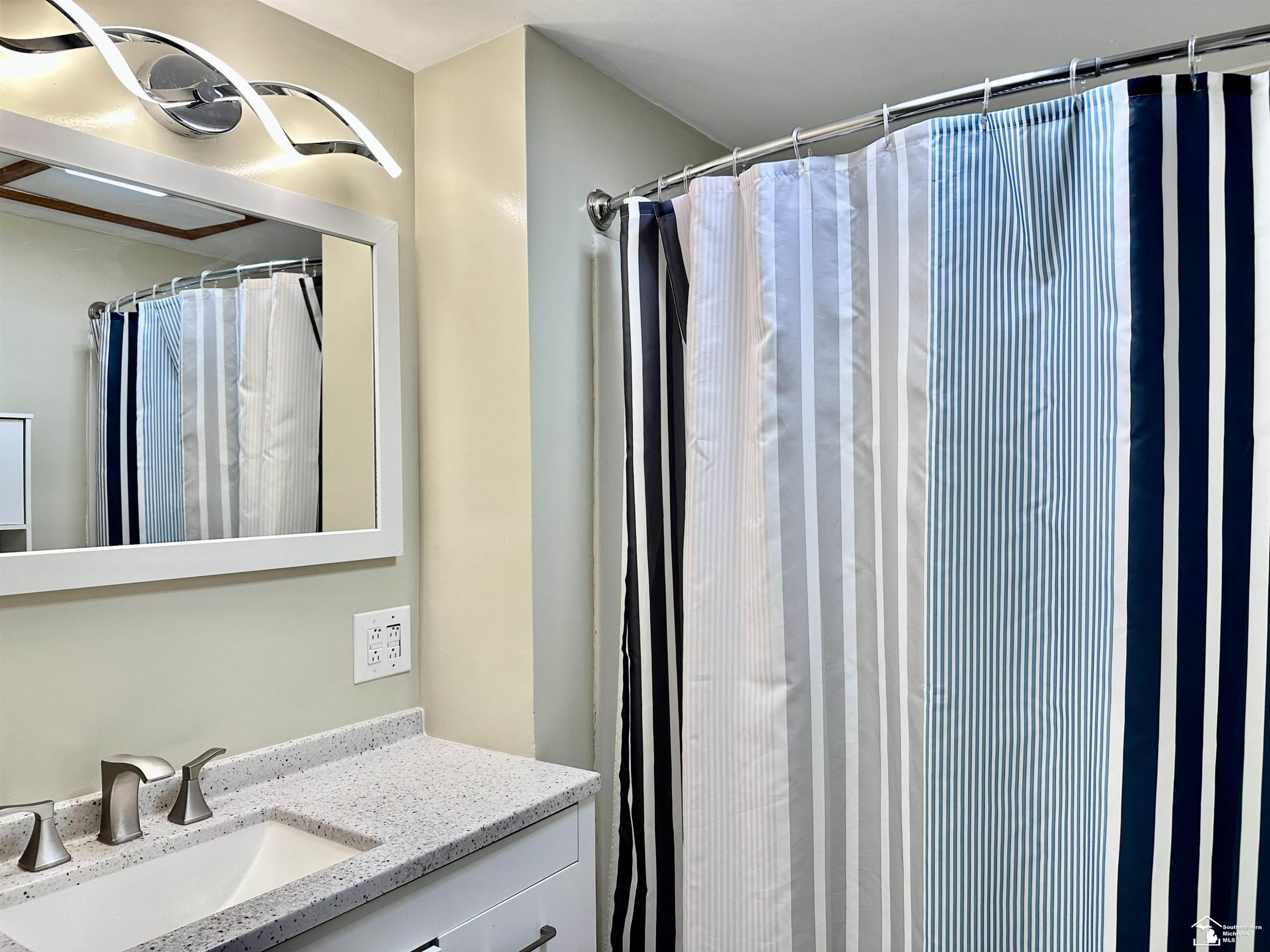 37 W Chestnut Street, Petersburg, MI 49270 — Photo 33