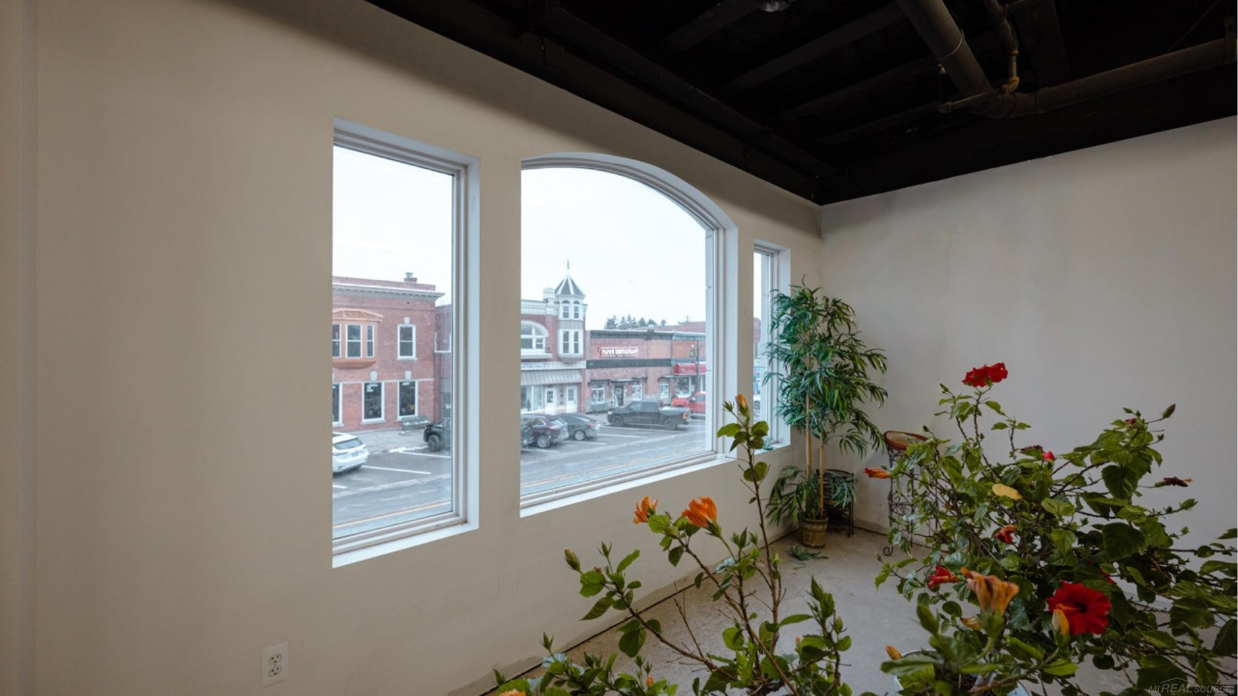 23089 E Main Street, MI — Photo 17