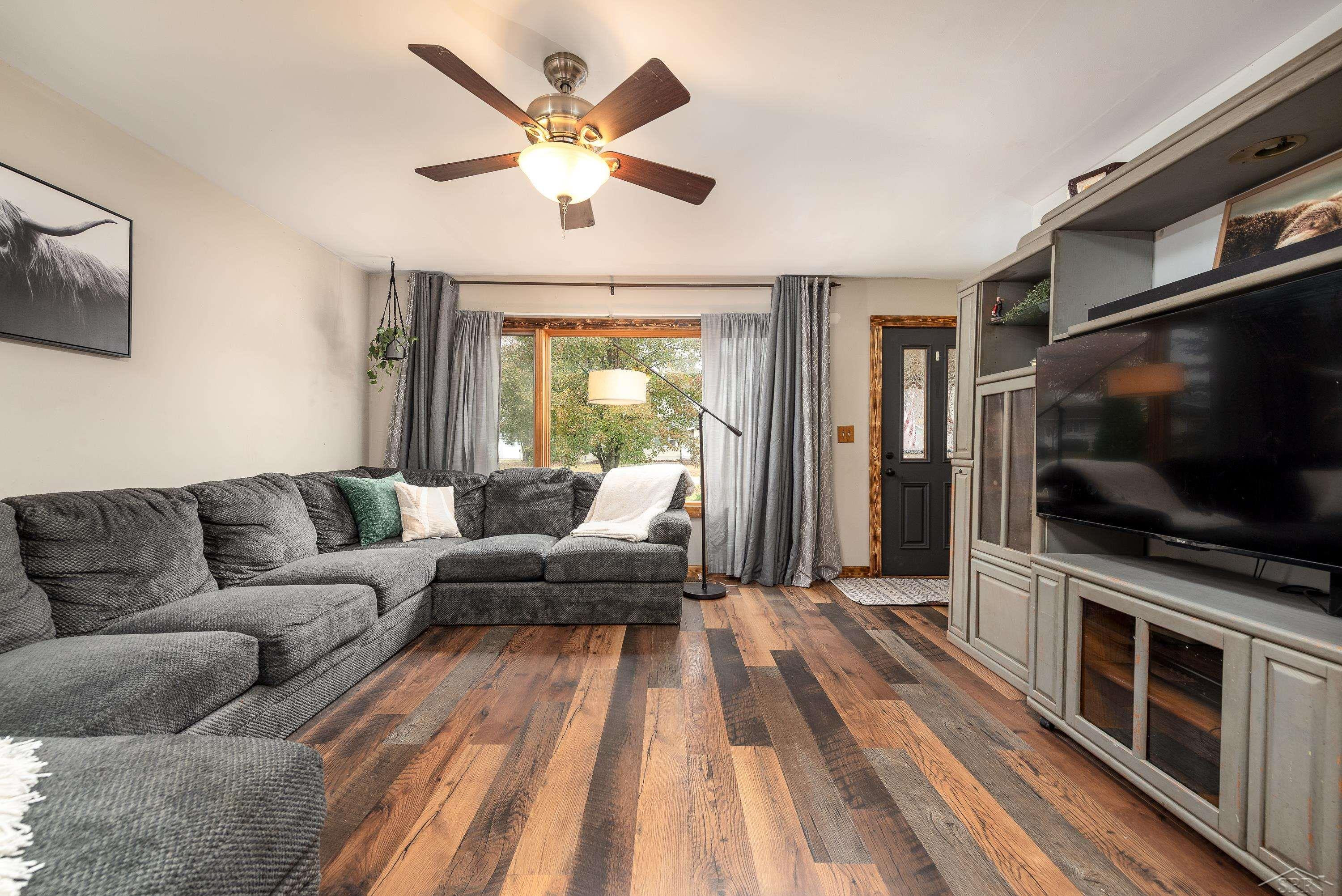 1037 W Marsh Court, Sanford, MI 48657 — Photo 5