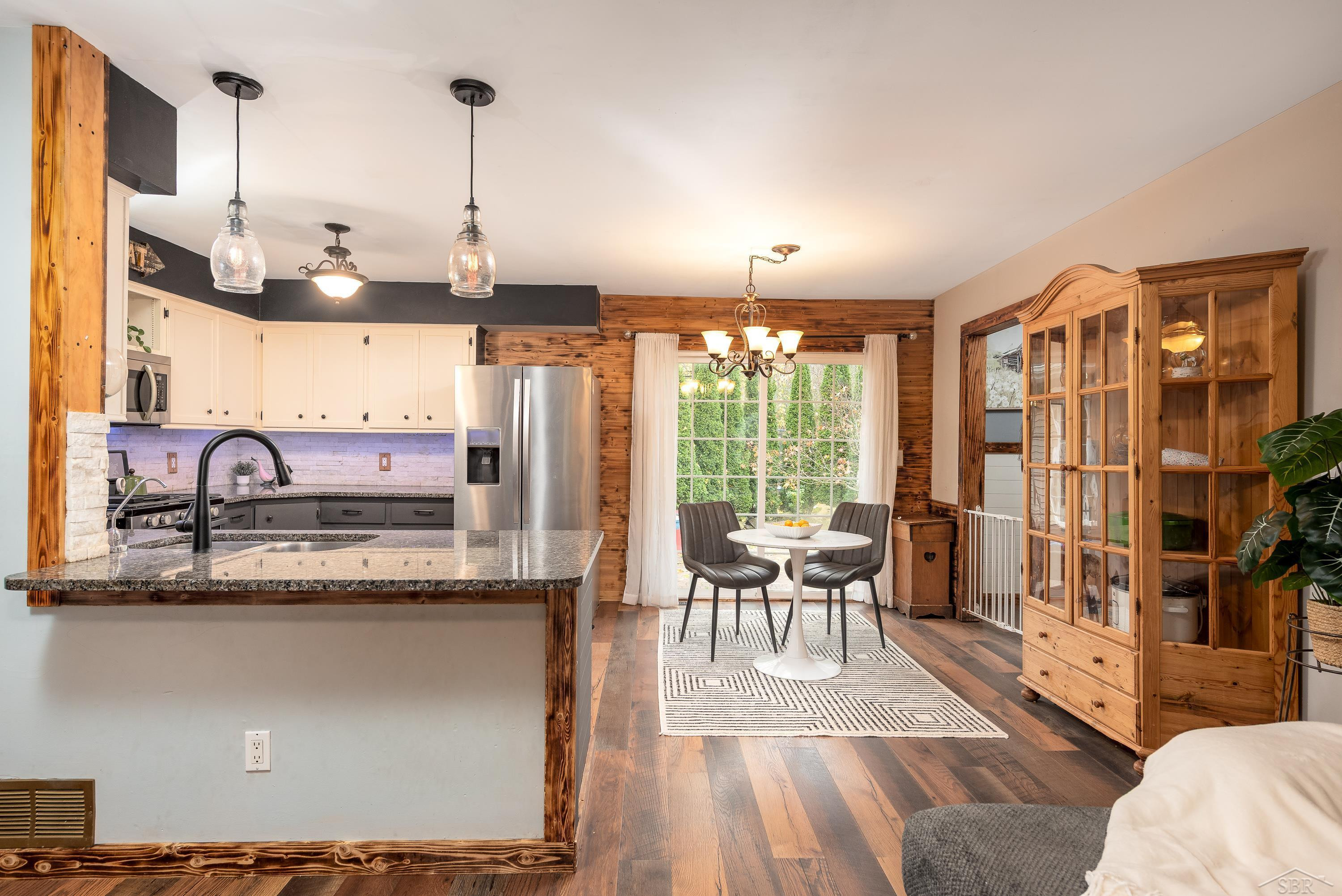 1037 W Marsh Court, Sanford, MI 48657 — Photo 6