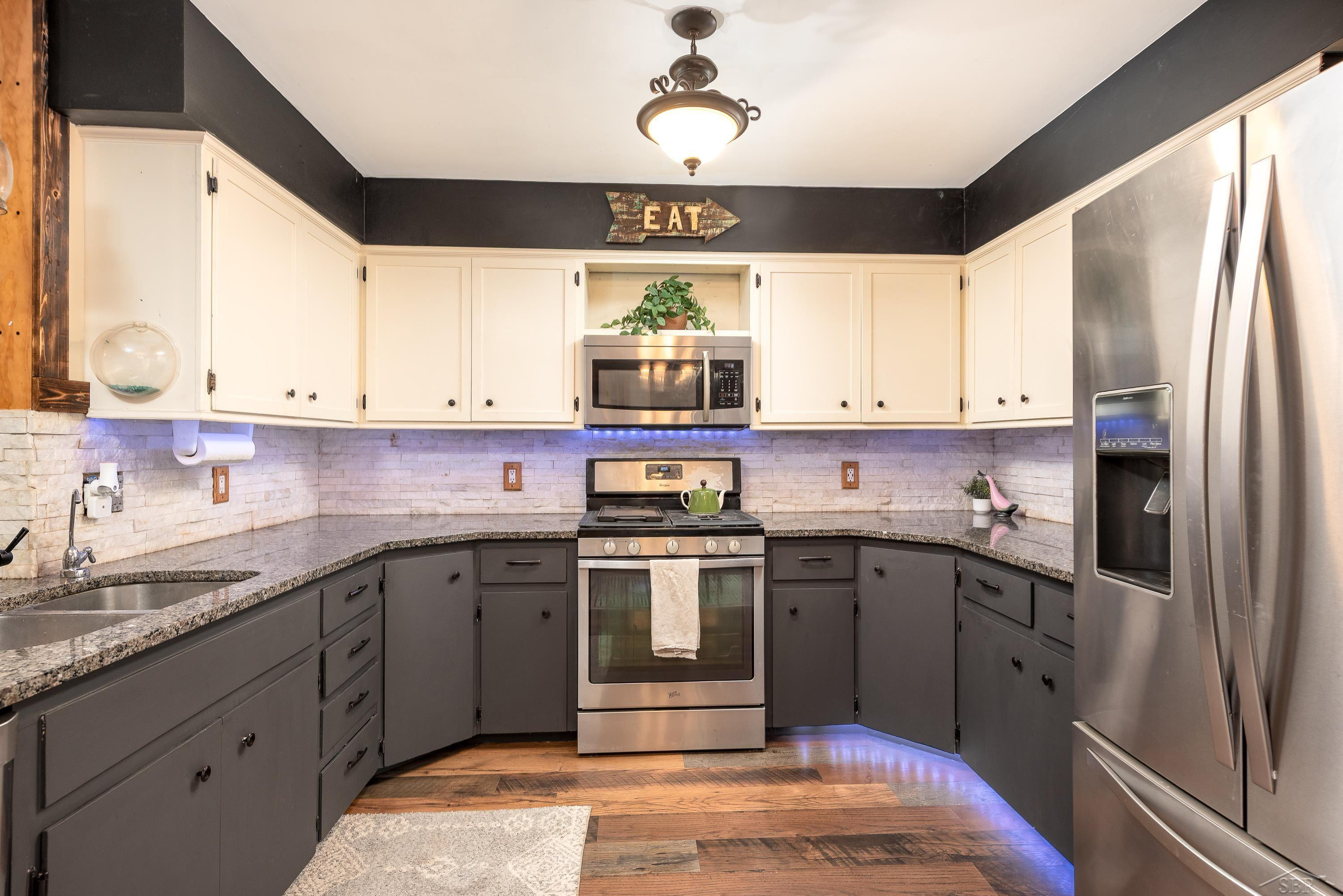 1037 W Marsh Court, Sanford, MI 48657 — Photo 8