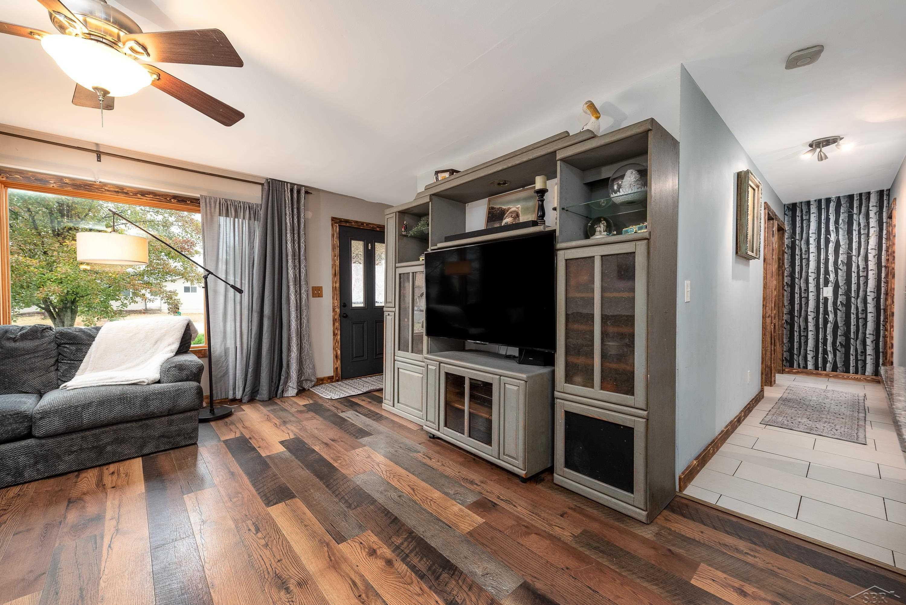 1037 W Marsh Court, Sanford, MI 48657 — Photo 10