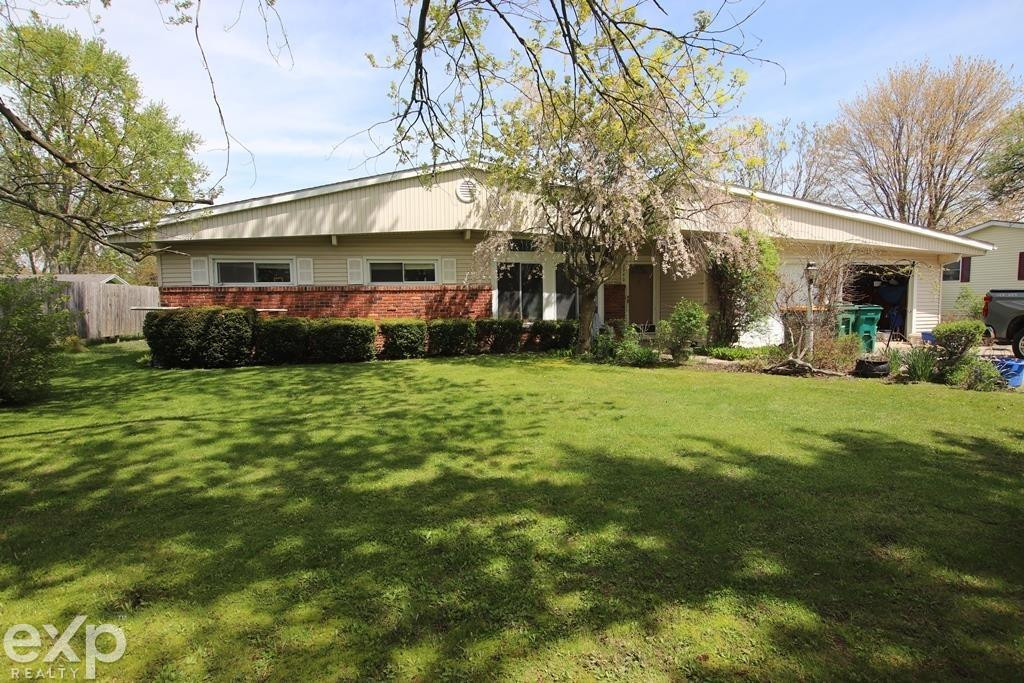 2940 Westland Drive, Port Huron, MI 48060 — front exterior