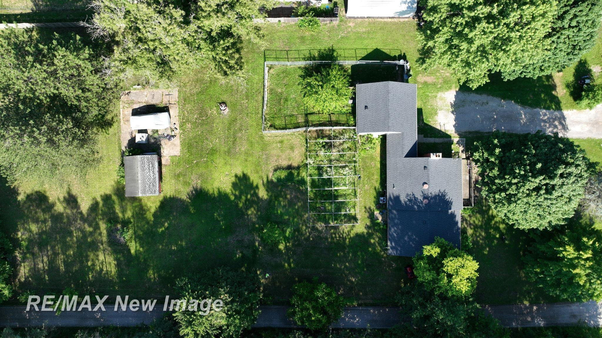 9377 Hubbard Road, Davison, MI 48423 — Photo 14