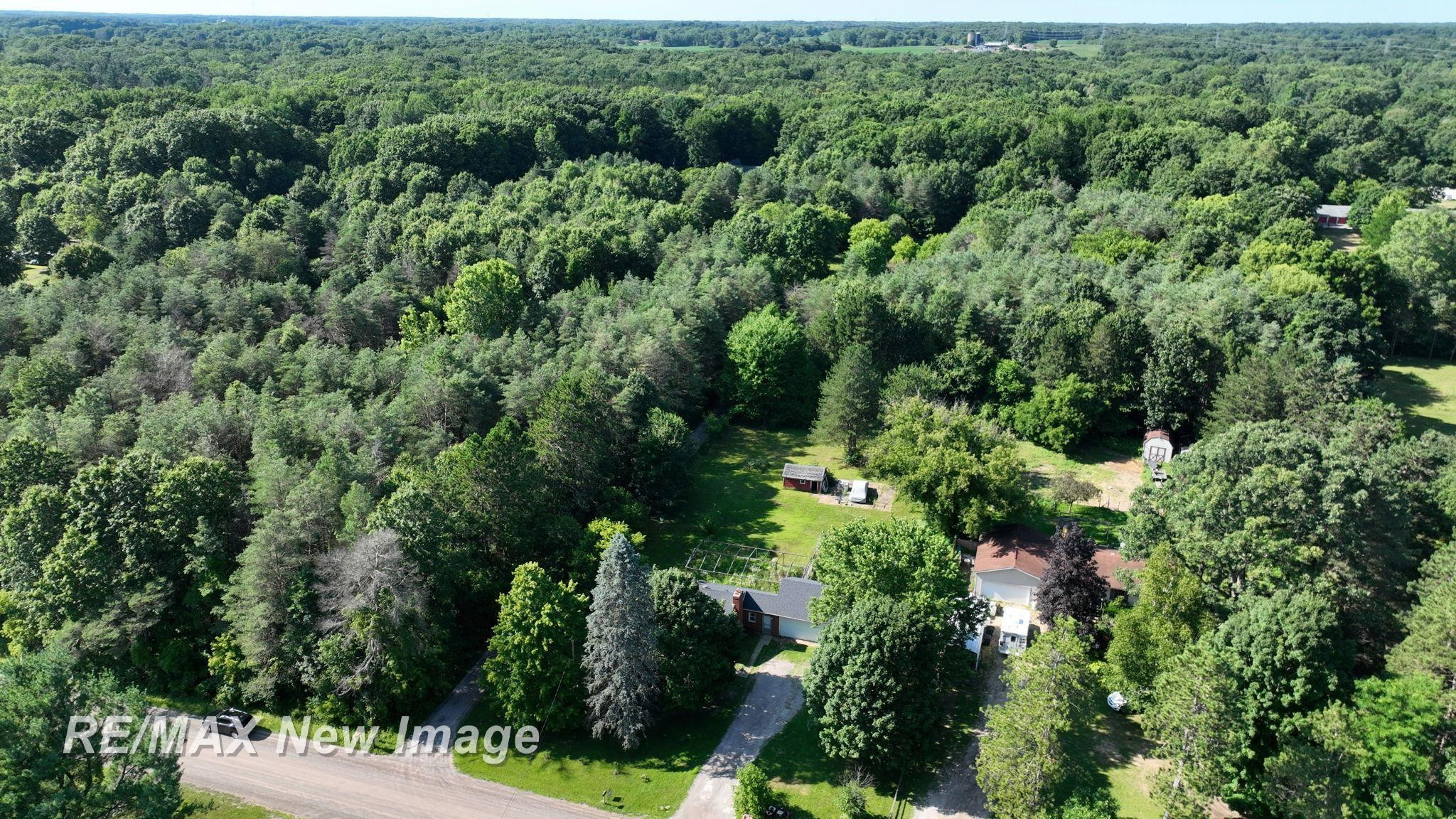 9377 Hubbard Road, Davison, MI 48423 — Photo 22