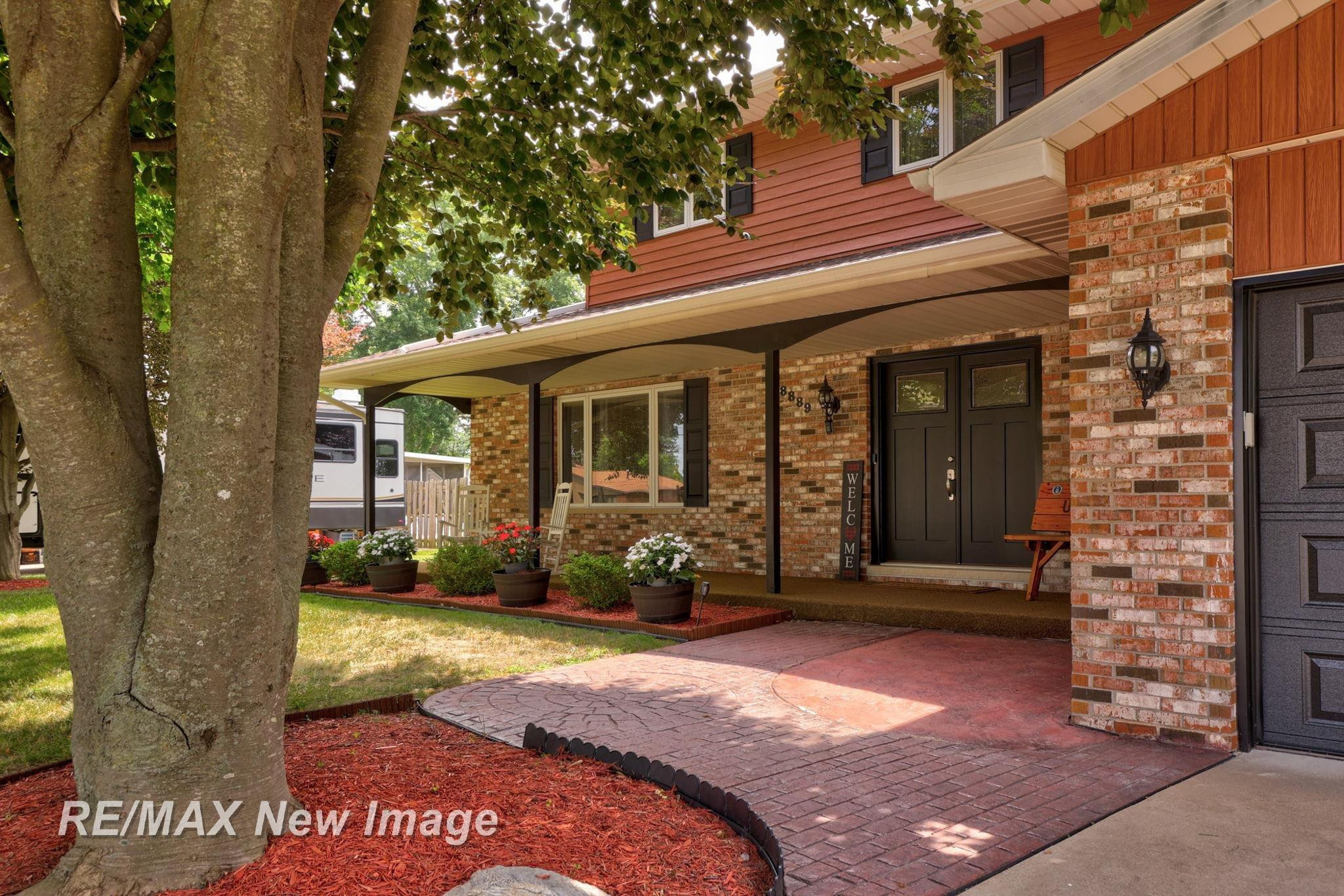 8889 Crooked Creek Drive, Saginaw, MI 48609 — Photo 6