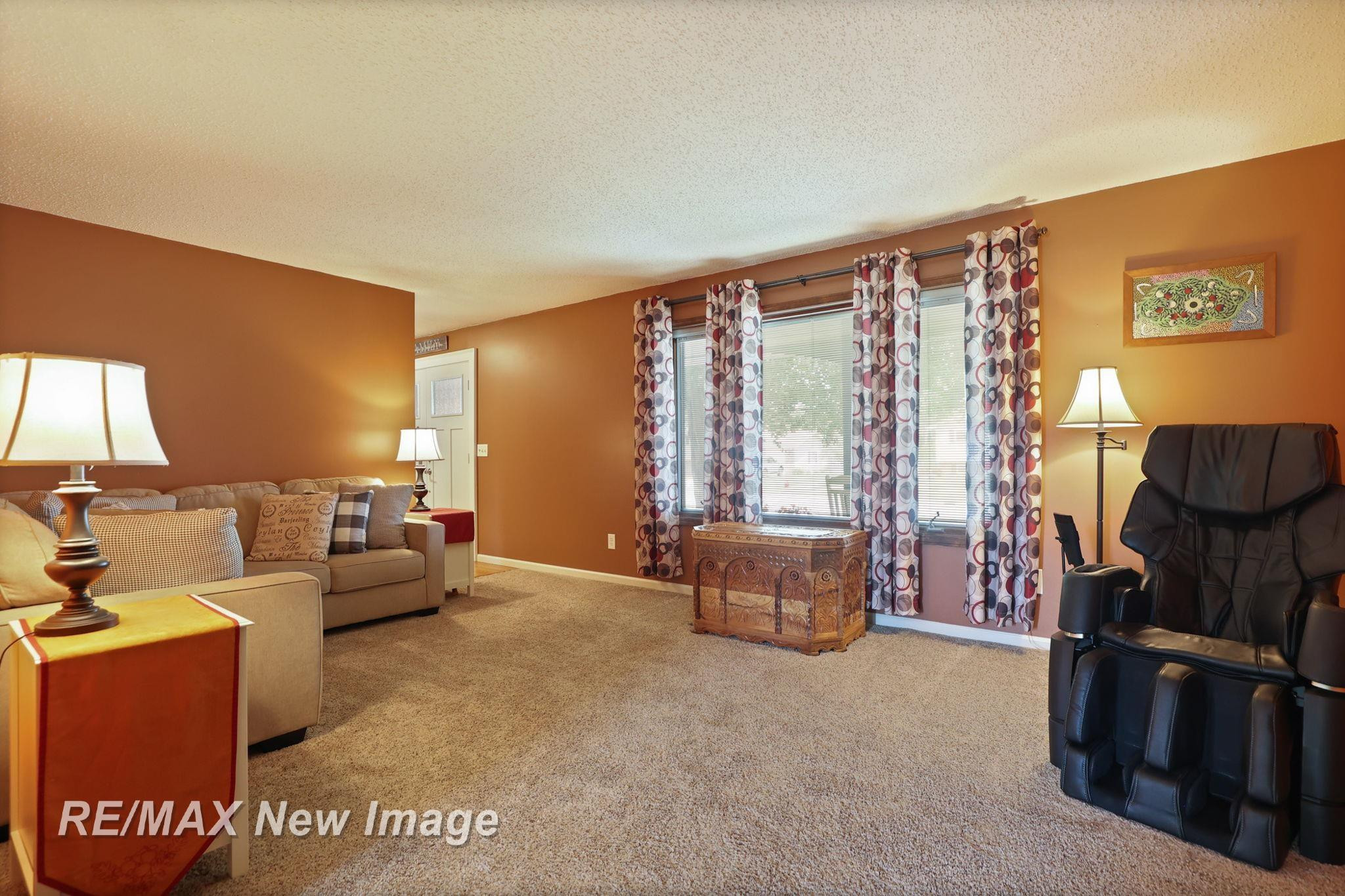 8889 Crooked Creek Drive, Saginaw, MI 48609 — Photo 14