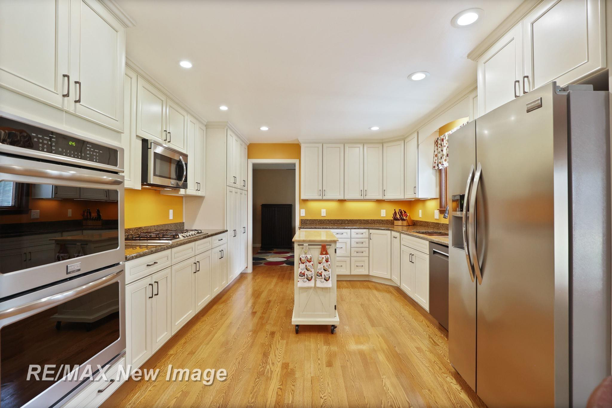 8889 Crooked Creek Drive, Saginaw, MI 48609 — Photo 19