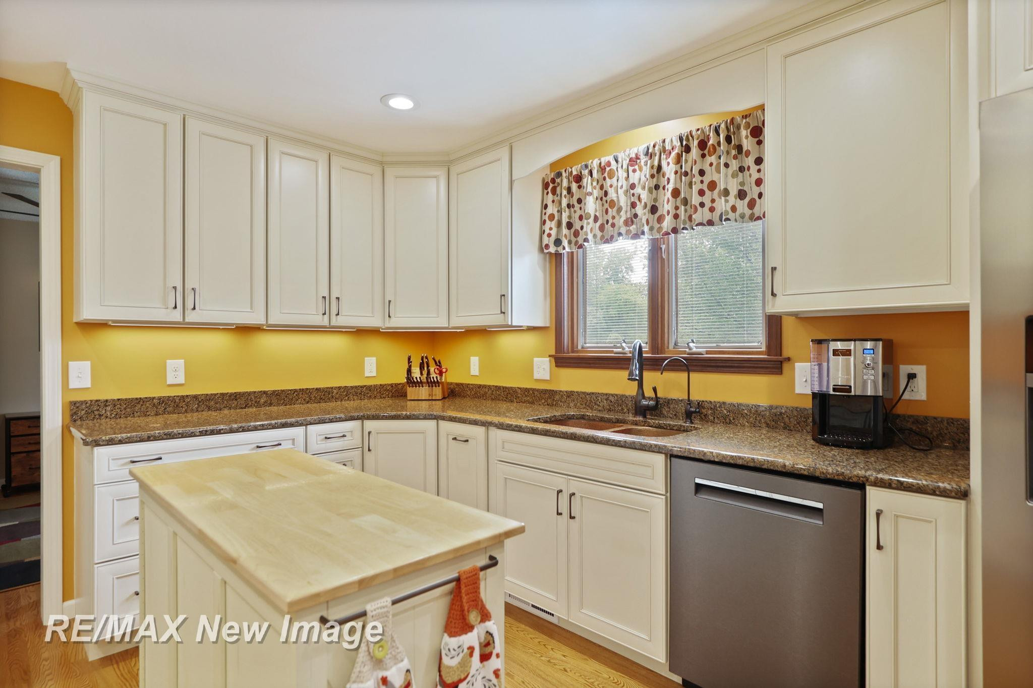 8889 Crooked Creek Drive, Saginaw, MI 48609 — Photo 20