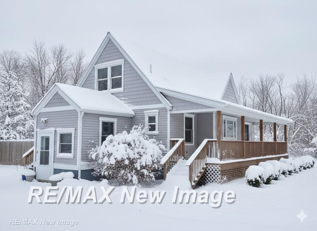 7470 State Road, Saginaw, MI 48609 — front exterior