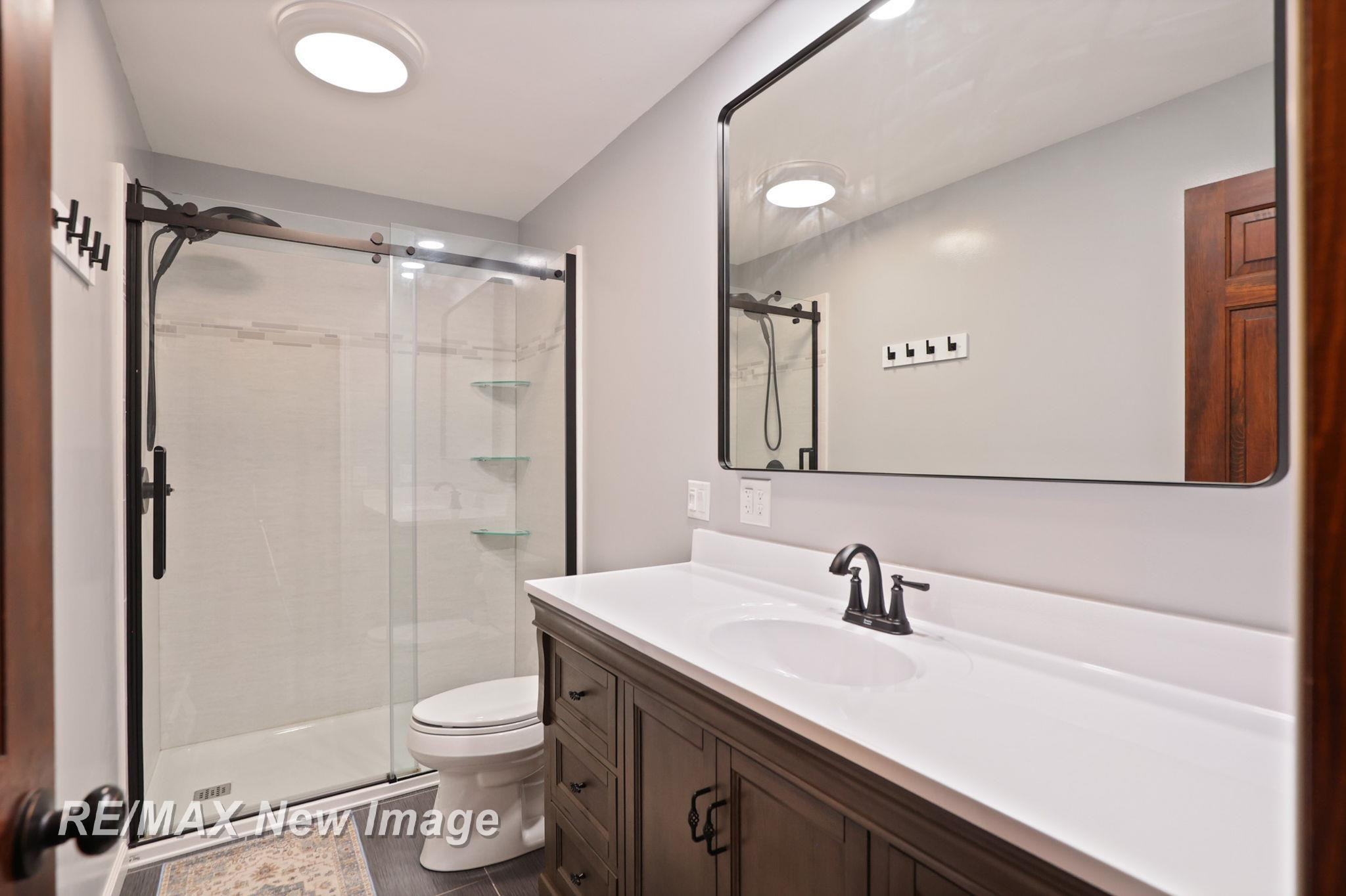8889 Crooked Creek Drive, Saginaw, MI 48609 — Photo 43