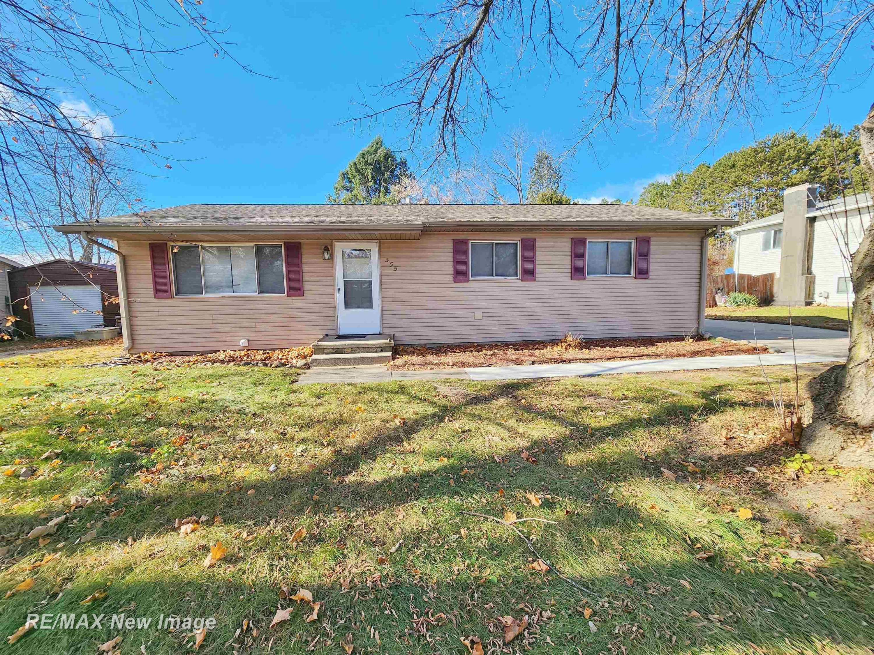 355 N Water Street, Pinconning, MI 48650 — Photo 2