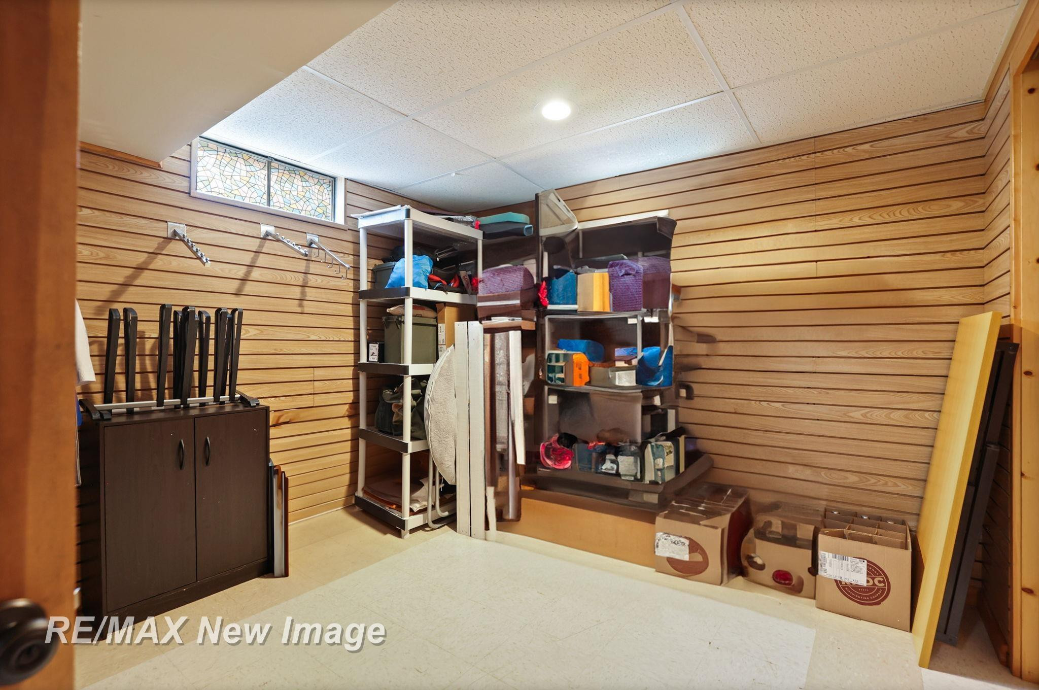 8889 Crooked Creek Drive, Saginaw, MI 48609 — Photo 46
