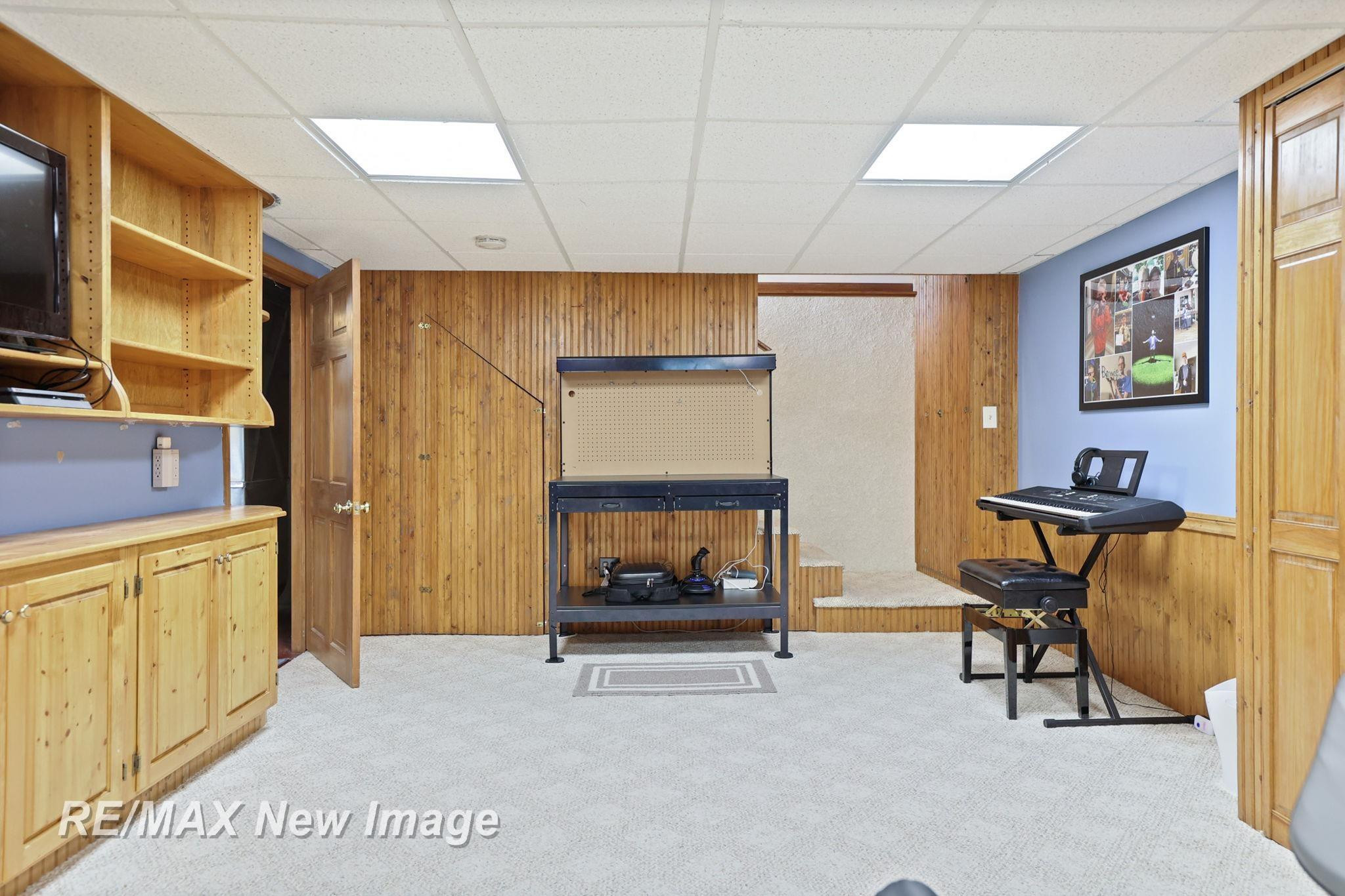 8889 Crooked Creek Drive, Saginaw, MI 48609 — Photo 47