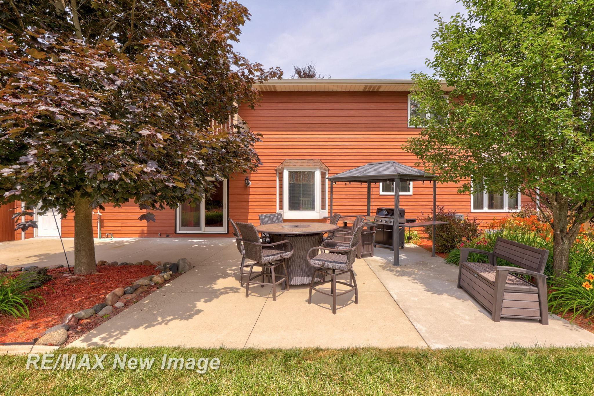 8889 Crooked Creek Drive, Saginaw, MI 48609 — Photo 55