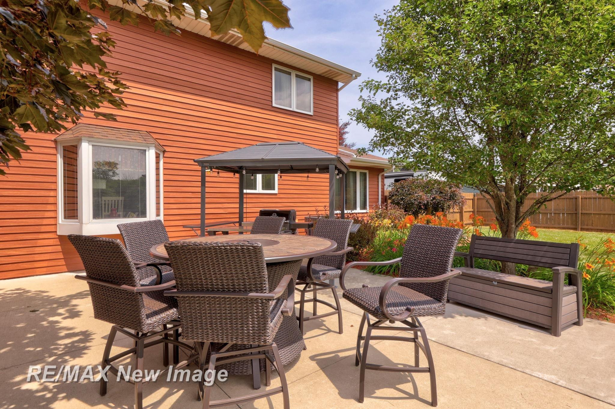8889 Crooked Creek Drive, Saginaw, MI 48609 — Photo 56