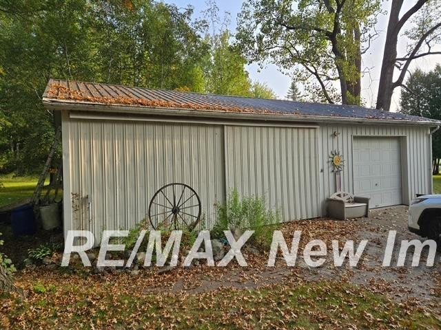 8700 S Hemlock Road, Saint Charles, MI 48655 — Photo 24