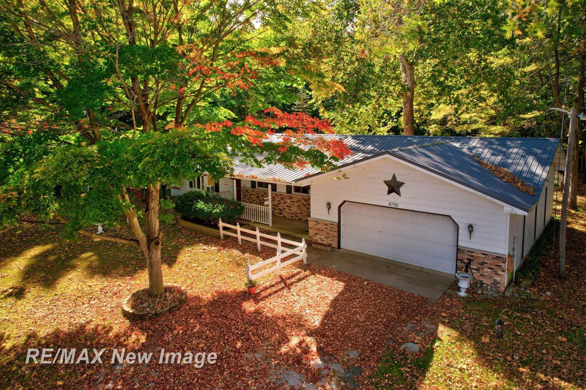 8700 S Hemlock Road, Saint Charles, MI 48655 — Photo 38